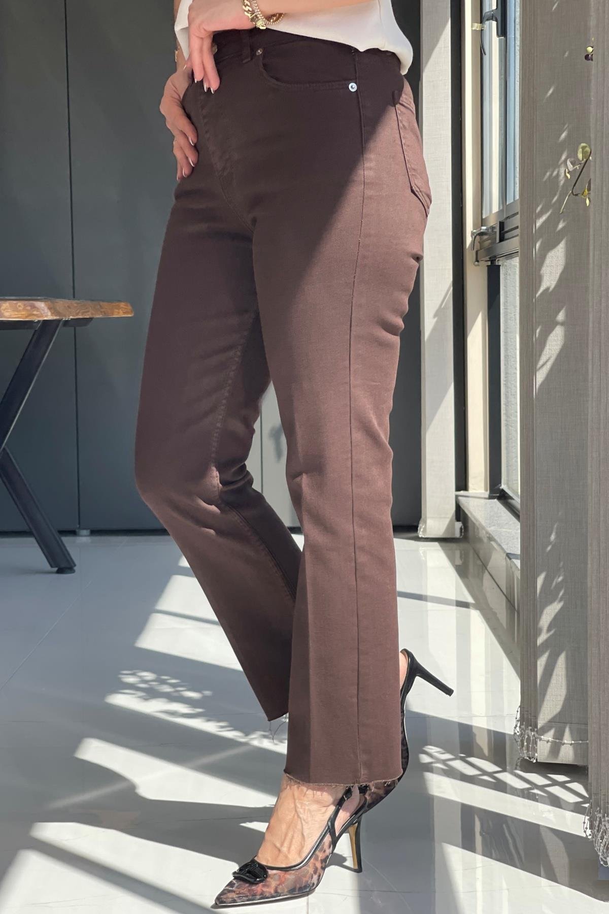 ZR Kahve Boy Fit Jean