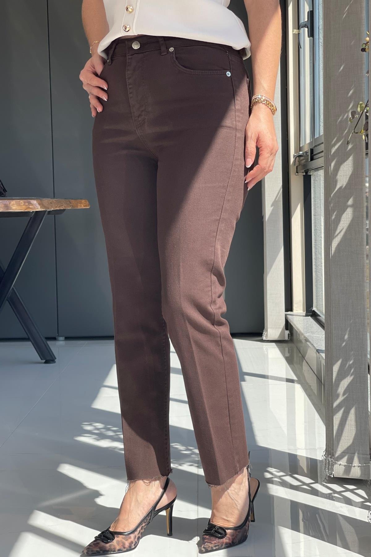 ZR Kahve Boy Fit Jean