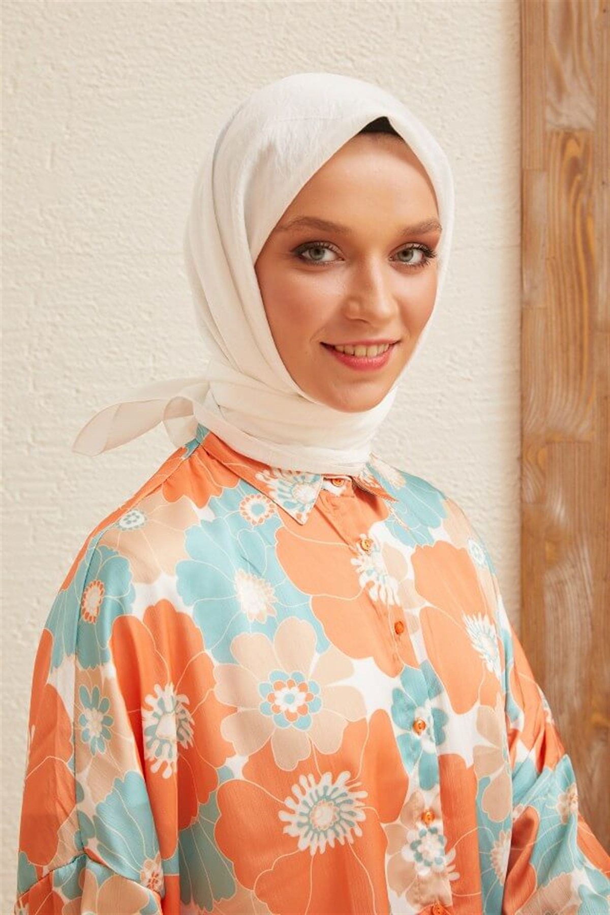 Düz İpek Viskon Eşarp Serisi EkruDüzİpek019Şalland