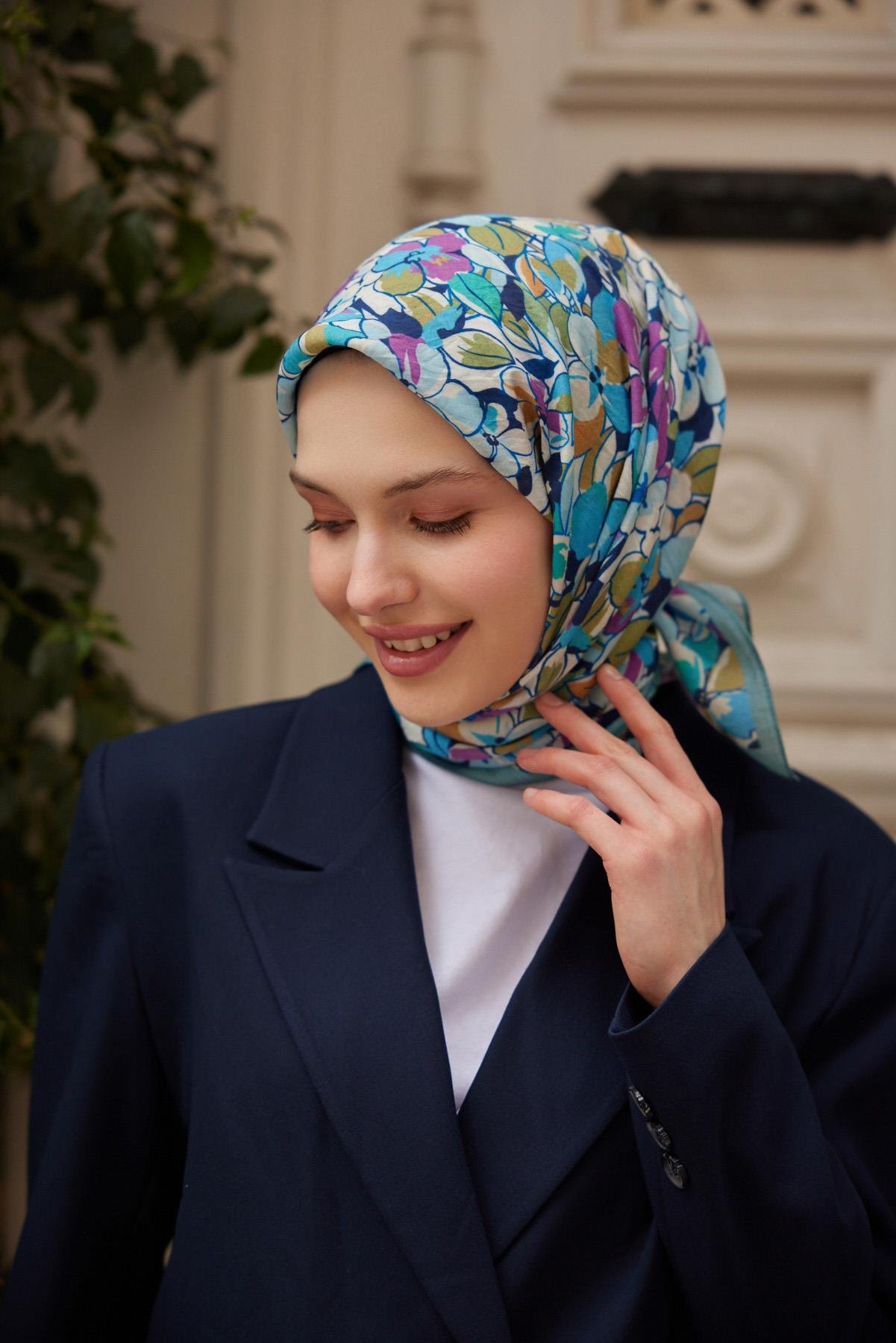 Şalland Baroq Desen Eşarp Turkuaz MaviSALLANDBAROQEŞARP2000Şalland