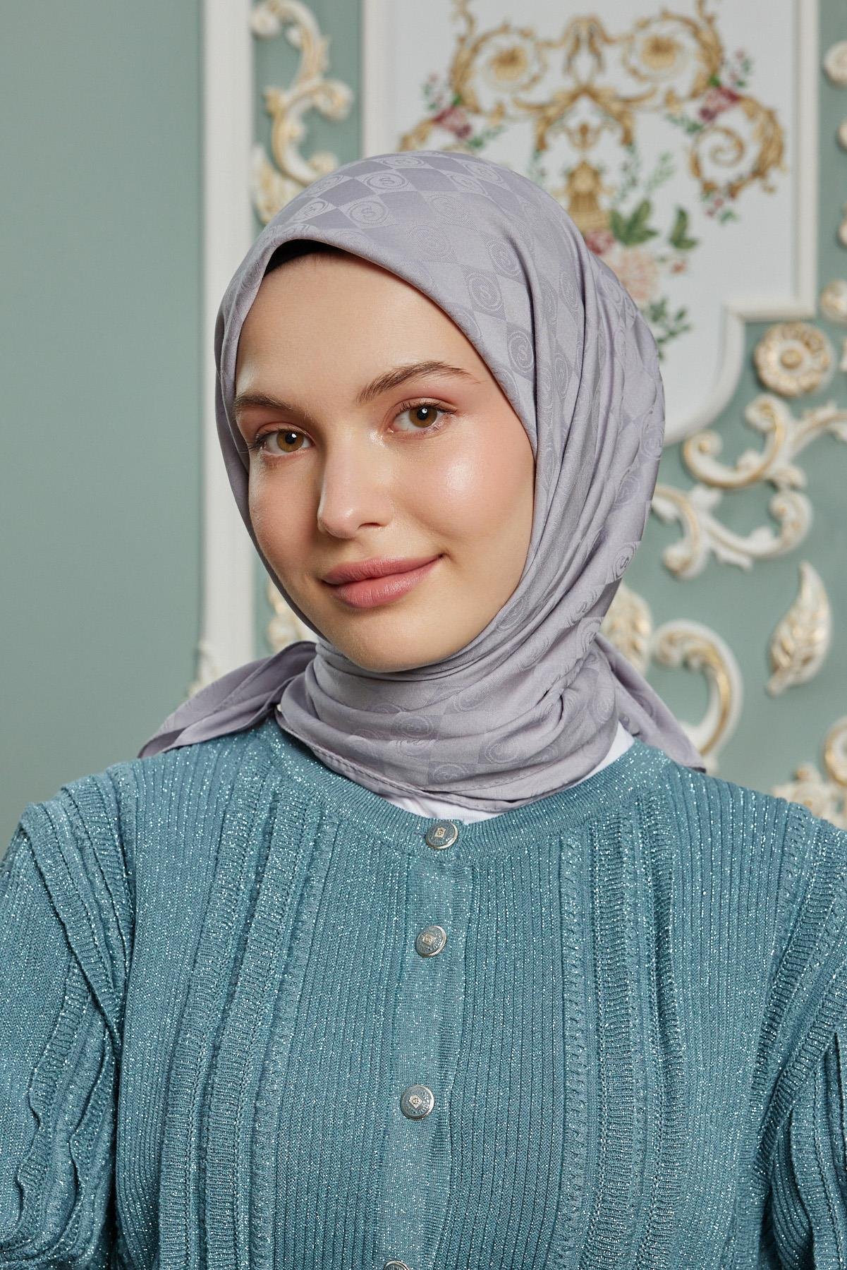 Şalland Monogram Desen Jakar Eşarp GriŞLLNDMNGRMDSNJAKARESARPŞalland