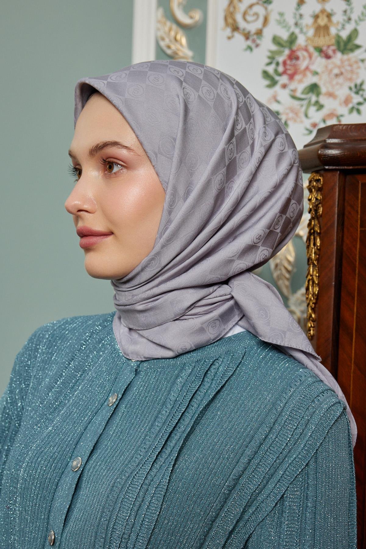 Şalland Monogram Desen Jakar Eşarp GriŞLLNDMNGRMDSNJAKARESARPŞalland