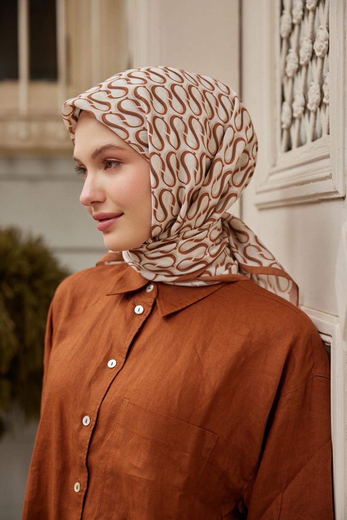 Şalland S Desen Baroq Eşarp KaramelSALLANDBAROQEŞARP2000Şalland