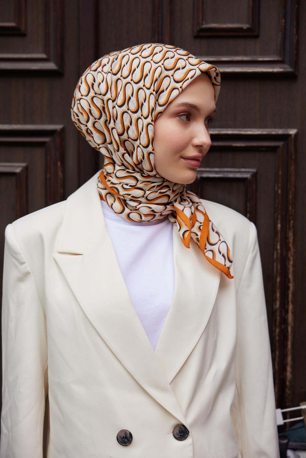 Şalland S Desen Baroq Eşarp TuruncuSALLANDBAROQEŞARP2000Şalland