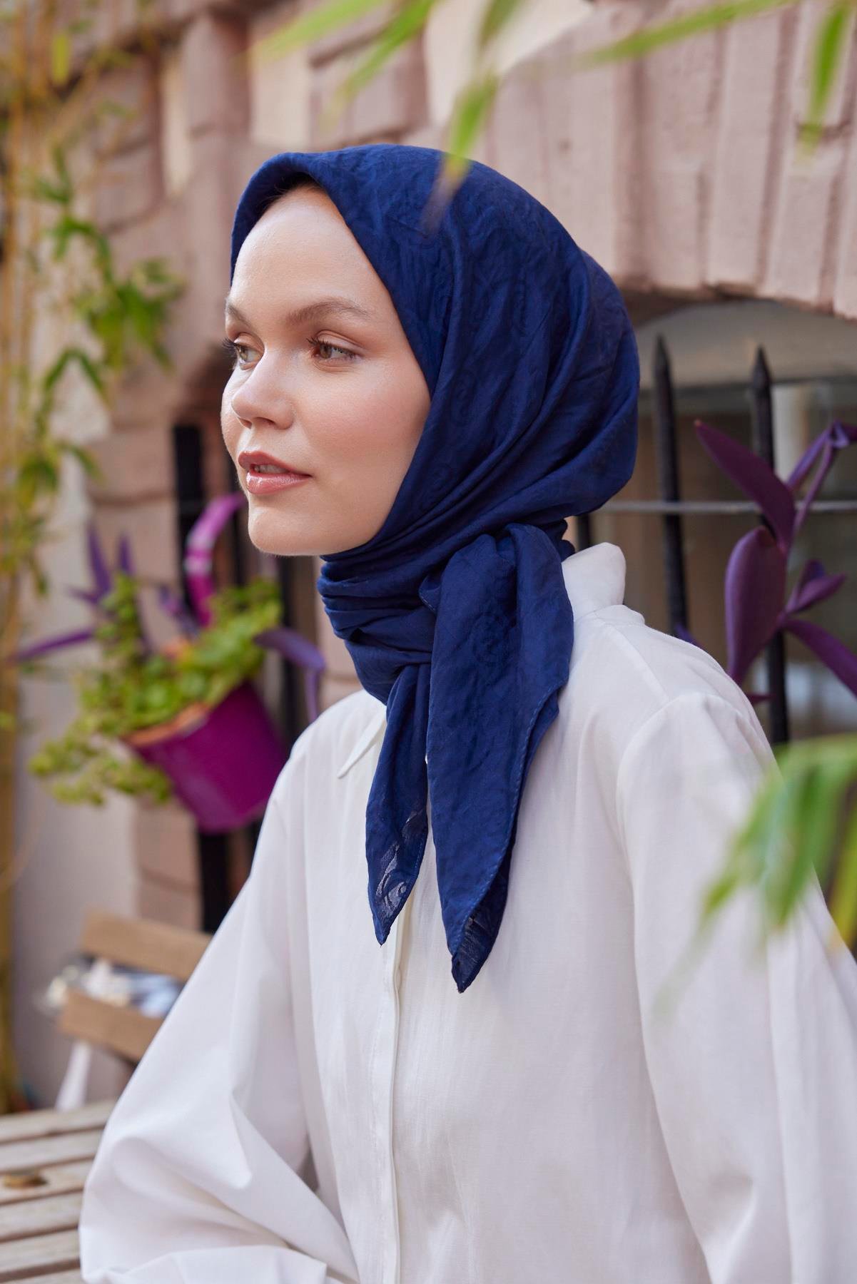 Şalland Viskon Jakar Eşarp LacivertŞLLNDVISKONJAKARESARPŞalland