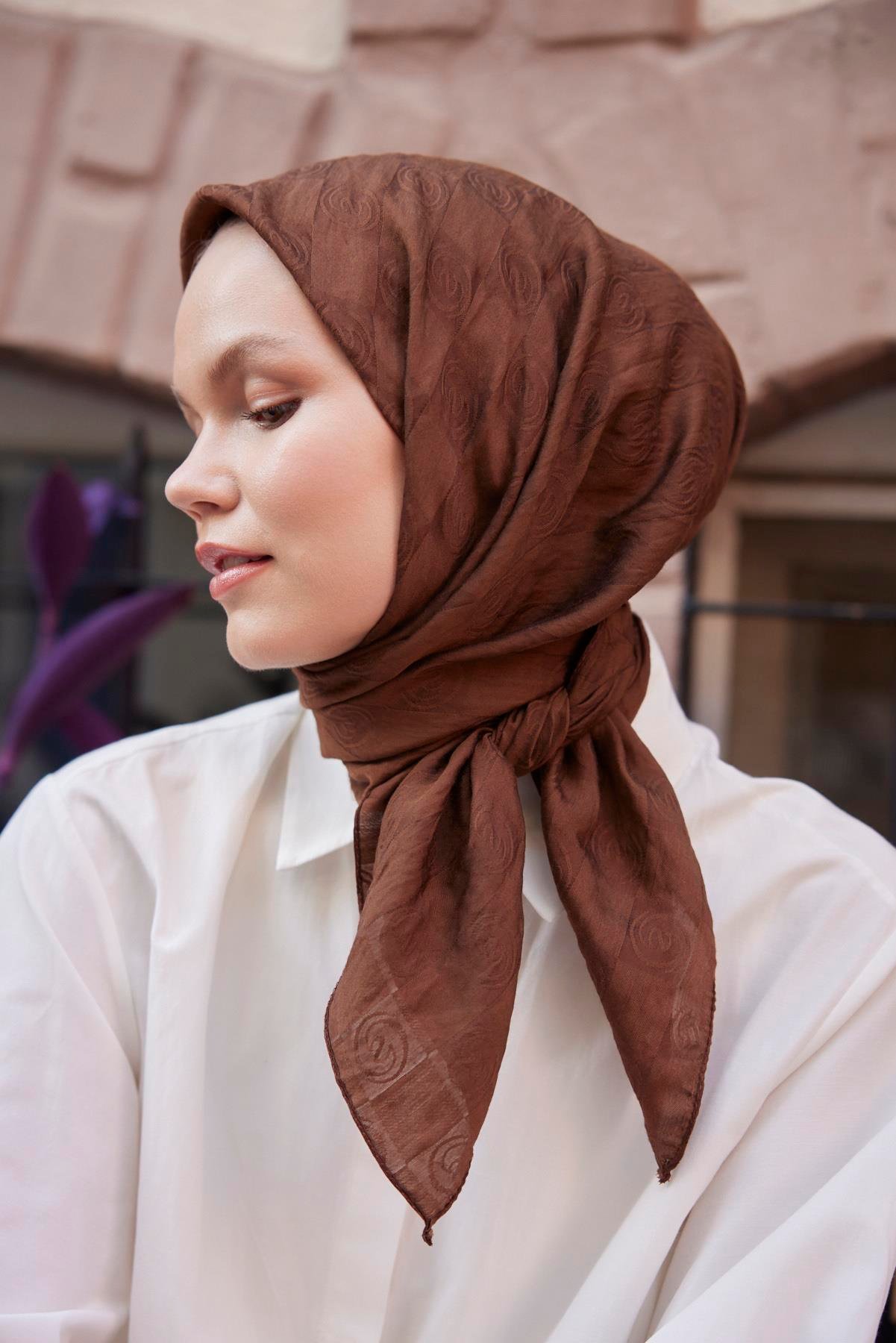 Şalland Viskon Jakar Eşarp Sıcak KahveŞLLNDVISKONJAKARESARPŞalland