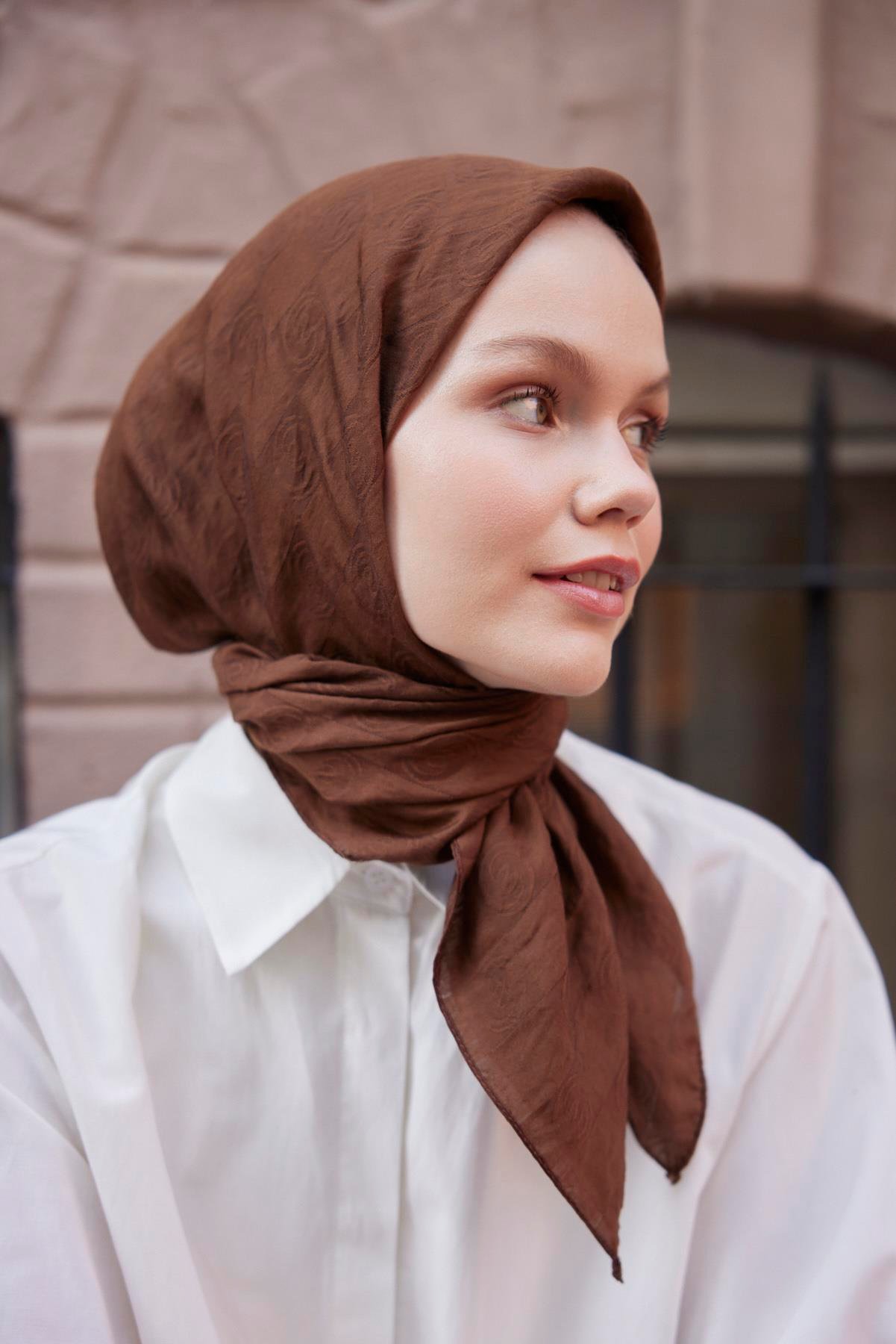 Şalland Viskon Jakar Eşarp Sıcak KahveŞLLNDVISKONJAKARESARPŞalland