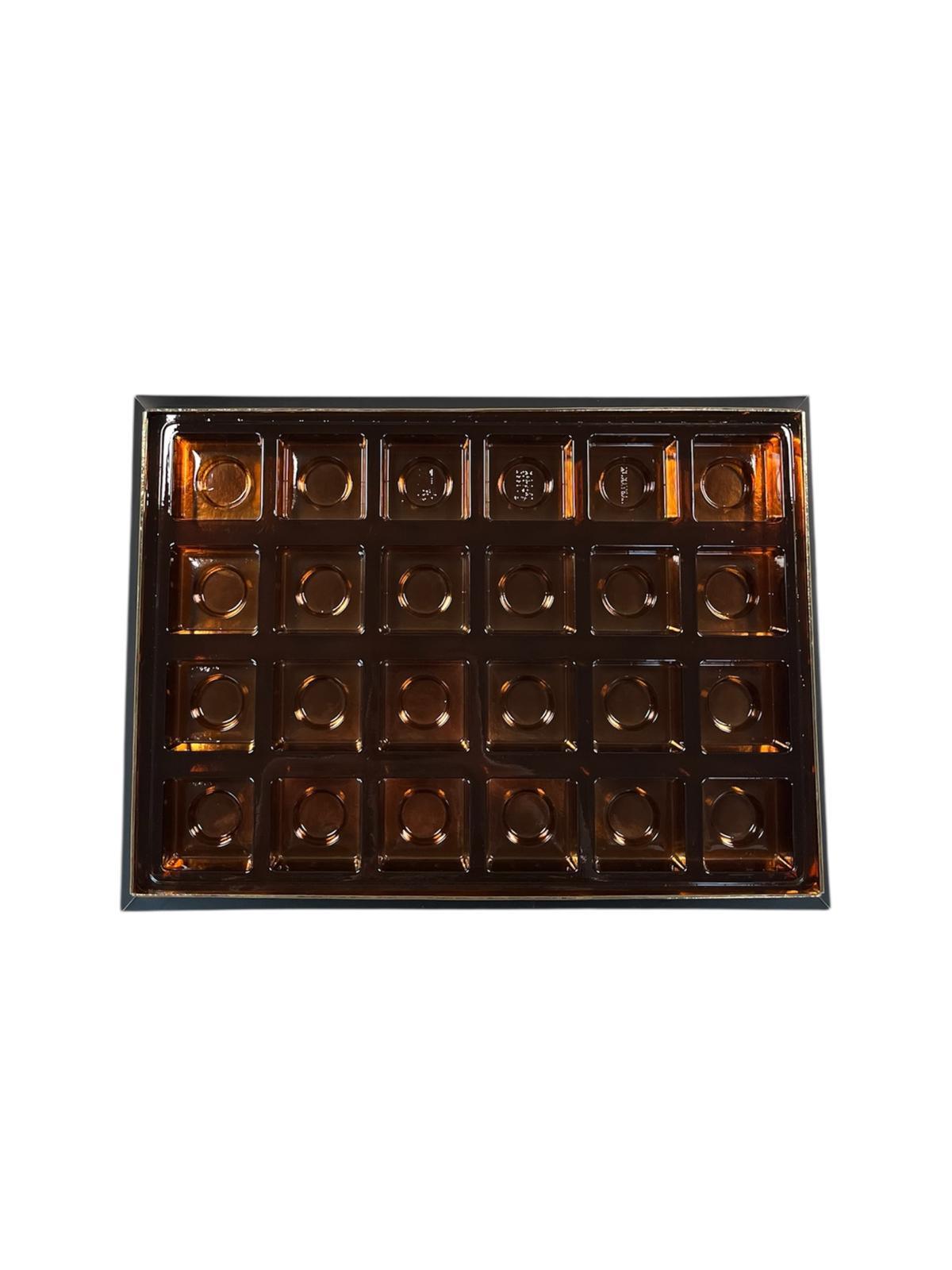 BER-2011 Çantalı Çikolata Kutusu Special 750 gr 24 Göz