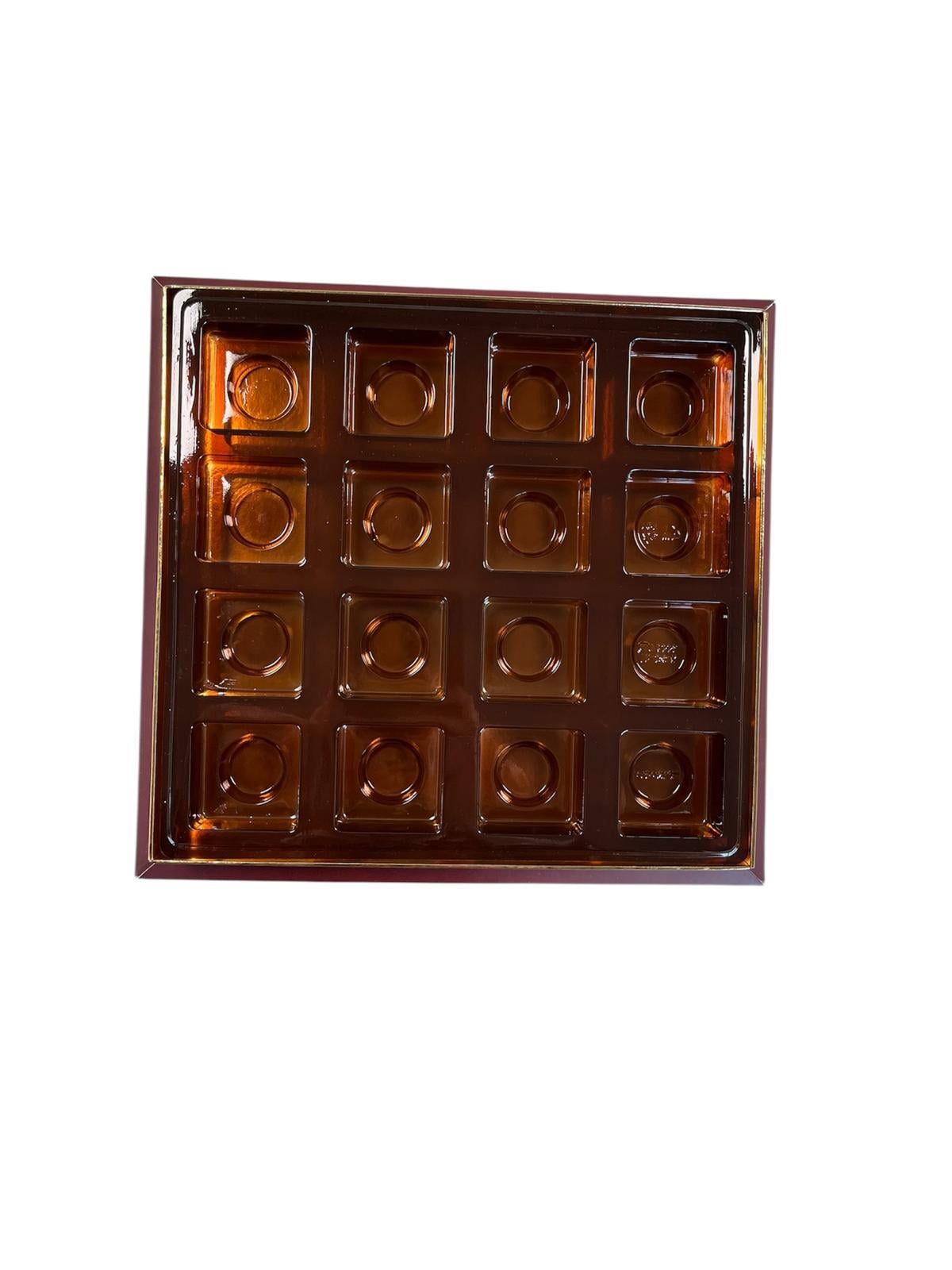 BER-2014 Çikolata Kutusu Special 500 gr  Arası Açık 16 Göz
