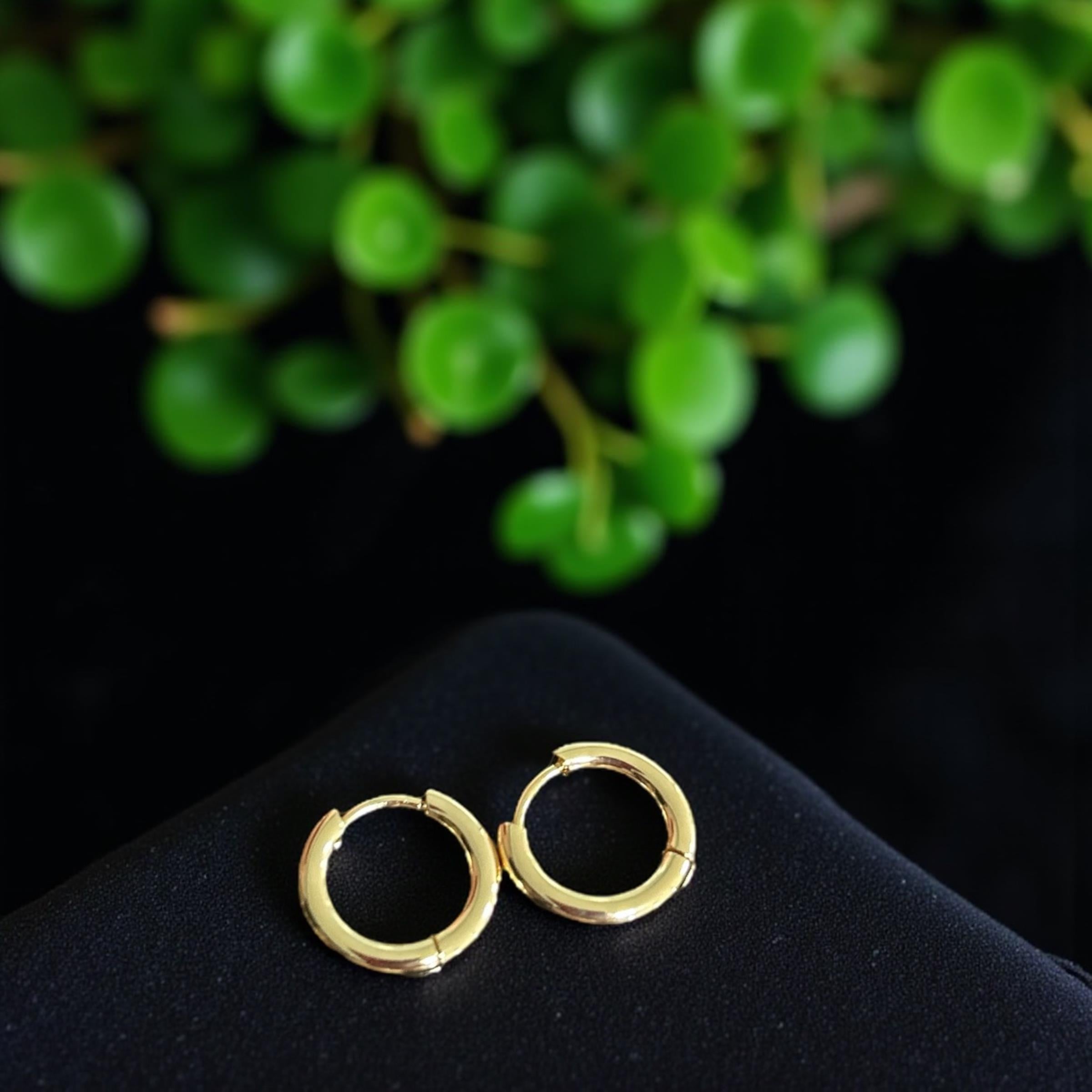 BRZ Collection Kadın 3'lü Altın Renk Halka Küpe Seti – Fiyonk Charm, Minimal Huggie Hoops, Zarif Takı