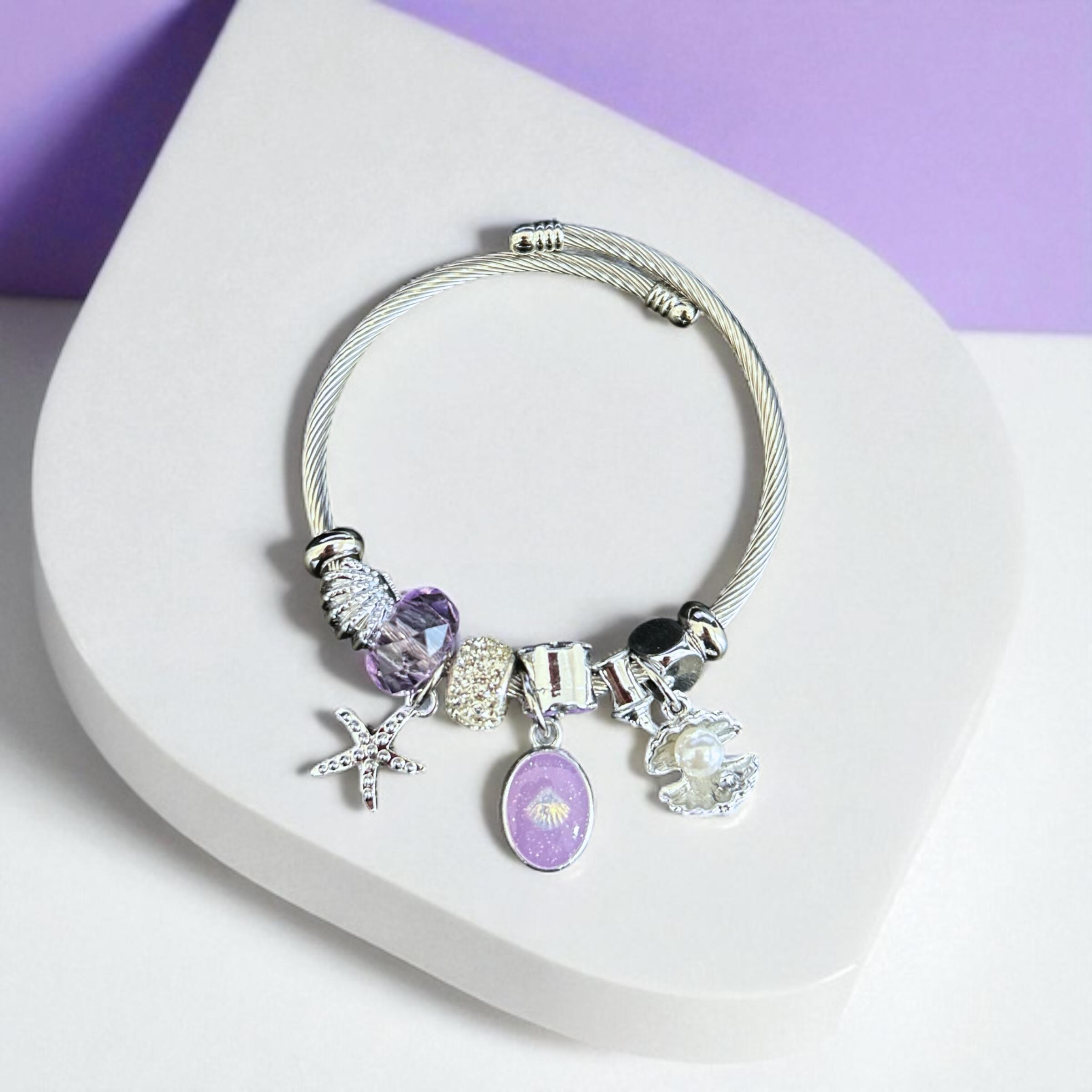 BRZ Collection Okyanus Deniz Yıldızı Charm Bileklik – Gümüş Ayarlanabilir Bilezik, Mor Boncuk, İncili Kabuk & Yaz Temalı Figürler 