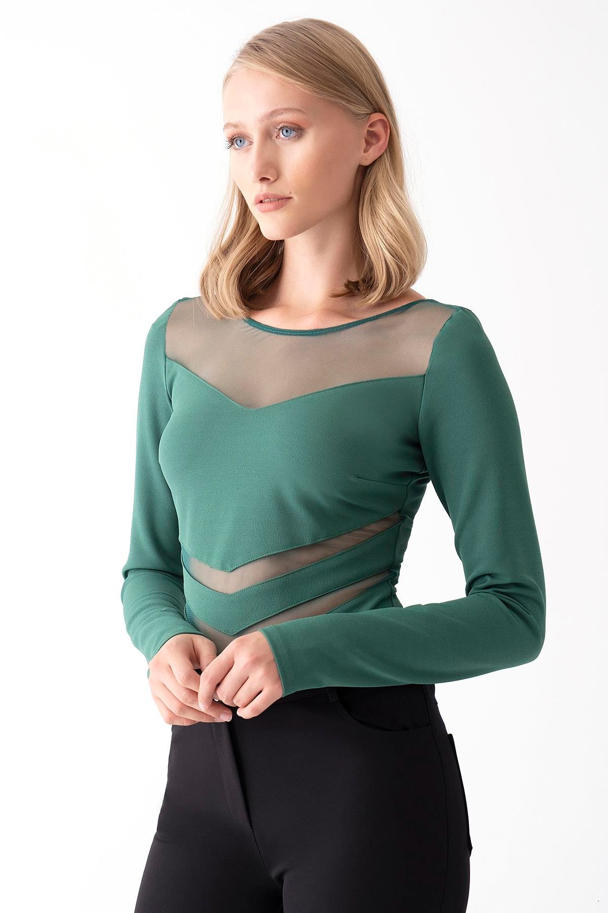 Tül Detaylı Body