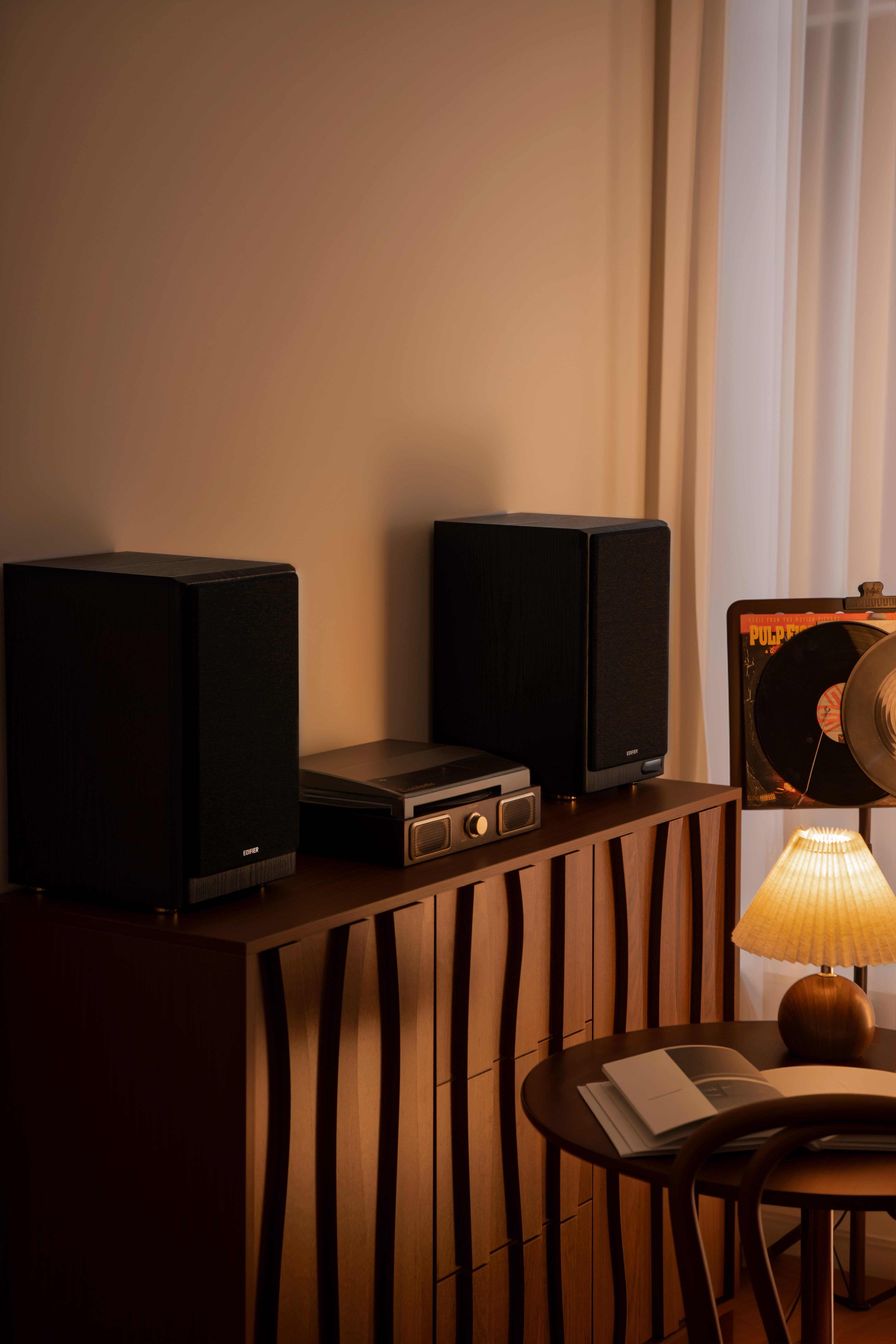 R SERİSİ AKTİF HOPARLÖRLEREdifierEdifier R2750DB MKII Üç Yollu Aktif Hoparlör HDMI eArc 