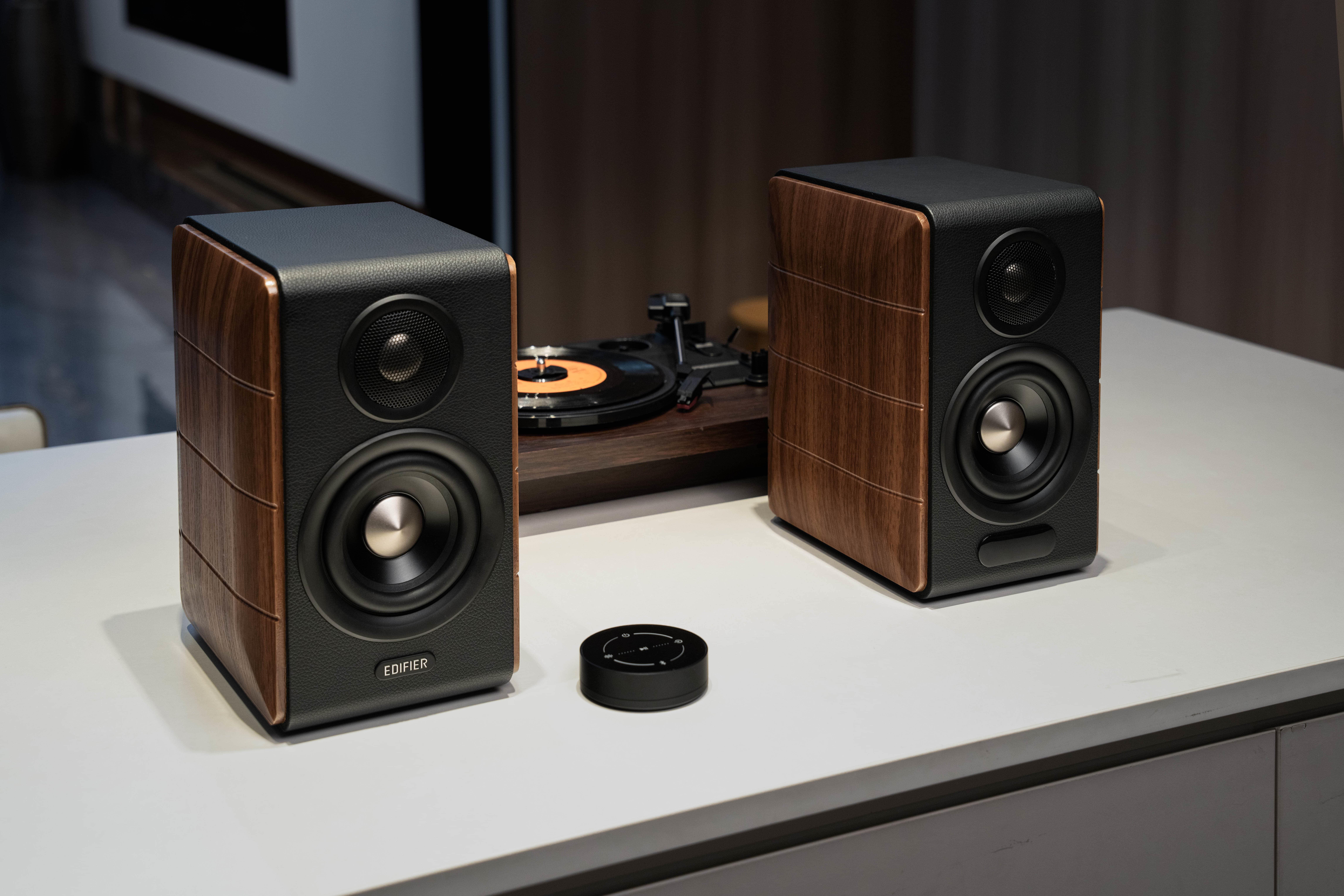 S SERİSİ AKTİF HOPARLÖRLEREdifierEdifier S880DB MKII 2.0 Aktif Hi-Fi Hoparlör Ceviz