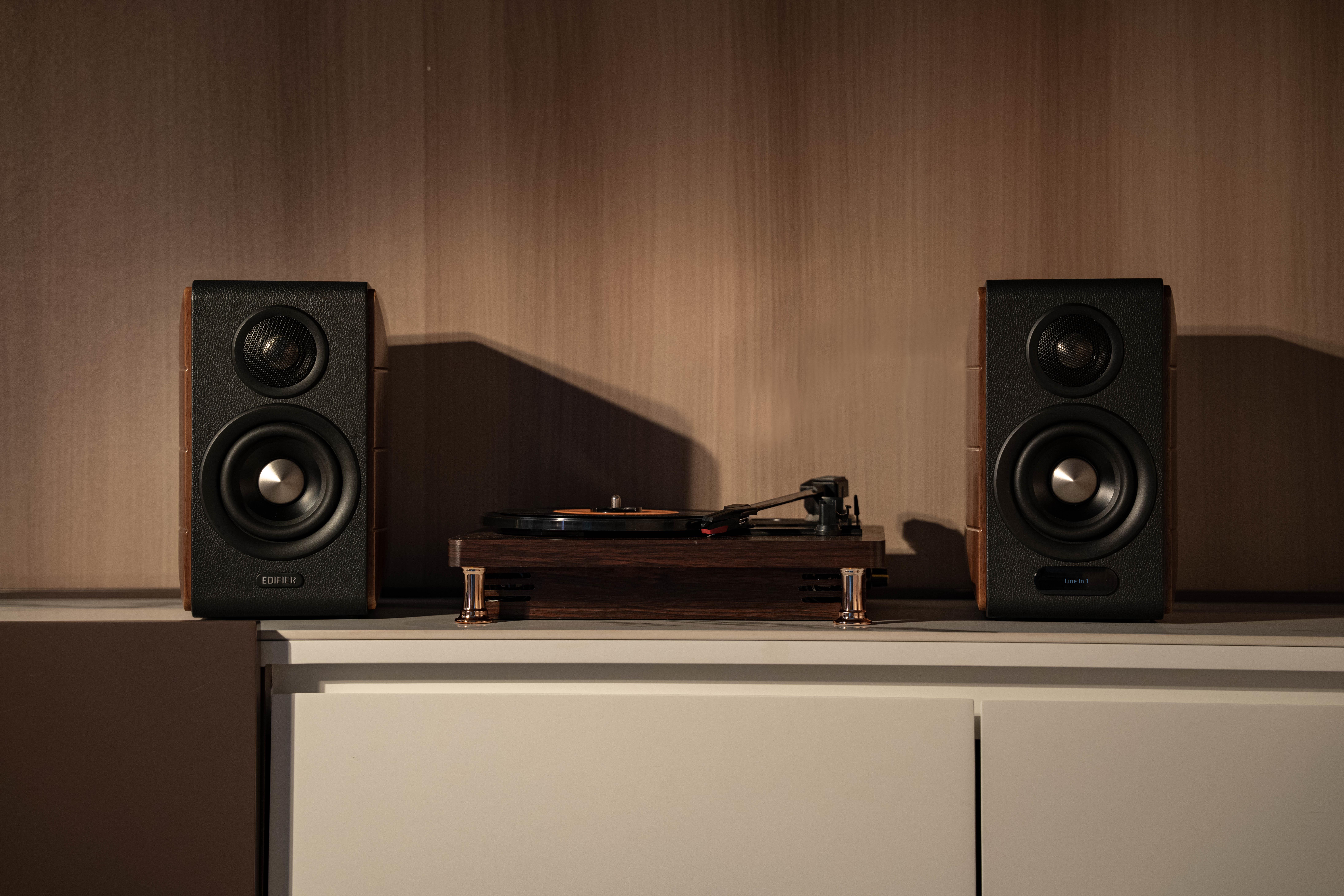 S SERİSİ AKTİF HOPARLÖRLEREdifierEdifier S880DB MKII 2.0 Aktif Hi-Fi Hoparlör Ceviz