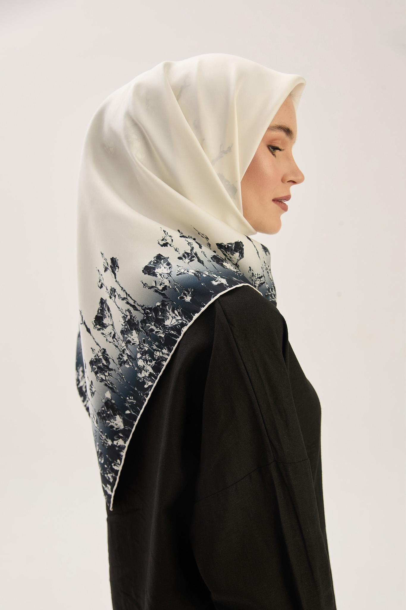 ARUS TİVİL İPEK EŞARP 90*90 CM - EKRU