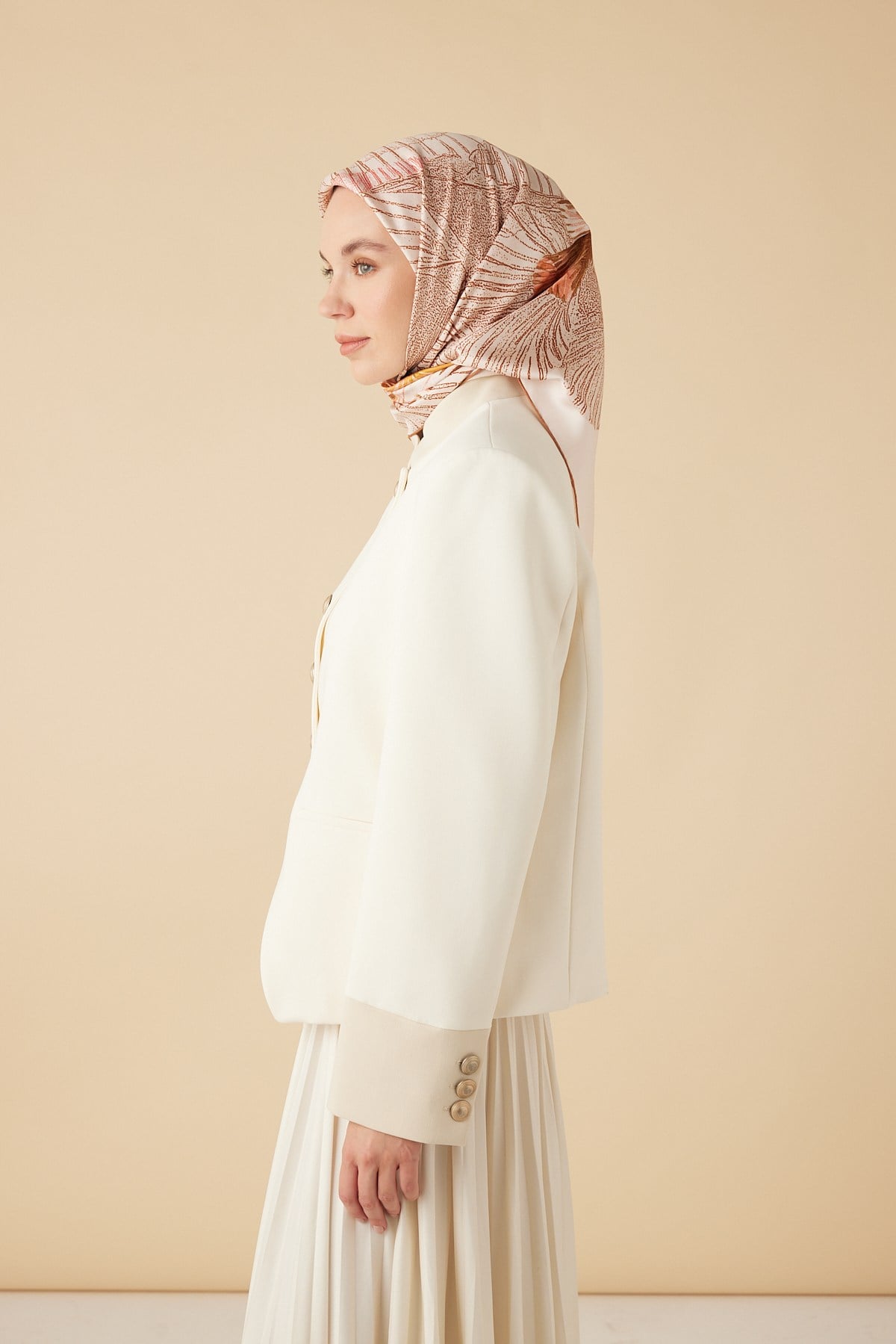 DEVRAN TİVİL İPEK EŞARP 90*90 CM - KREM