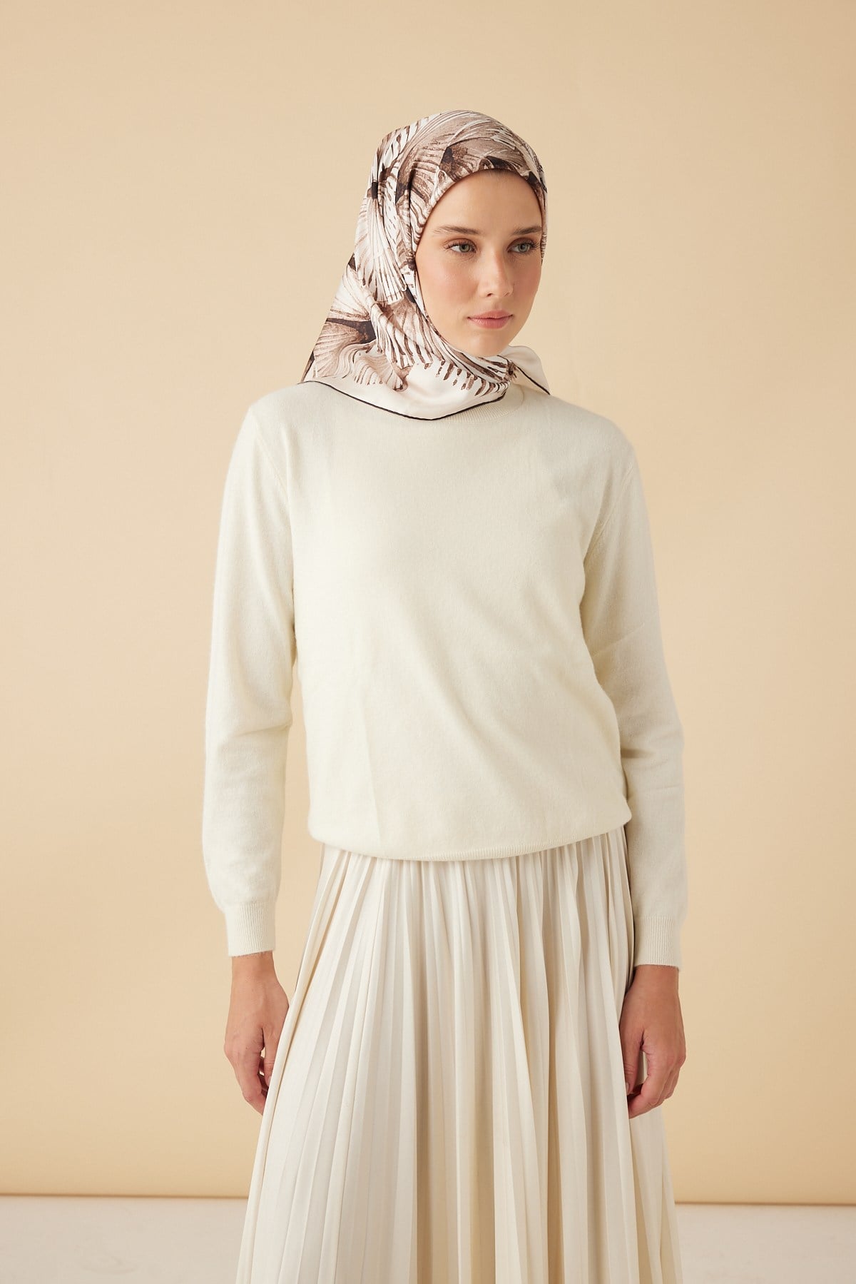 DEVRAN TİVİL İPEK EŞARP 90*90 CM - VİZON