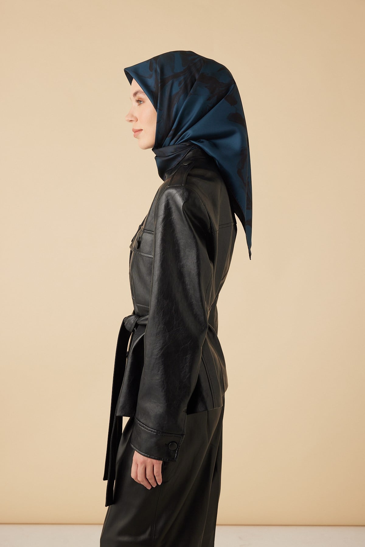 EVA TİVİL İPEK EŞARP 90*90 CM - KOYU MAVİ