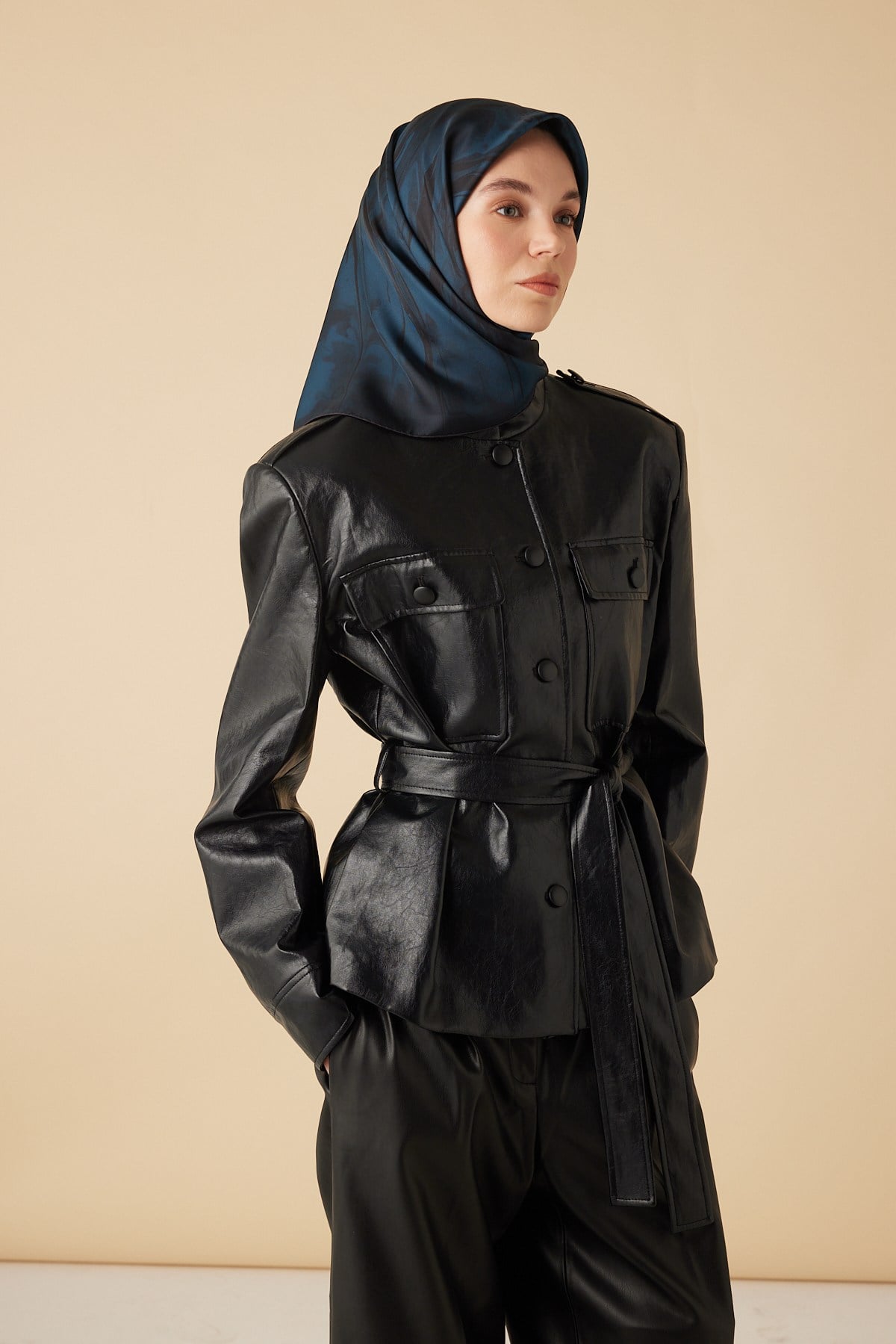 EVA TİVİL İPEK EŞARP 90*90 CM - KOYU MAVİ