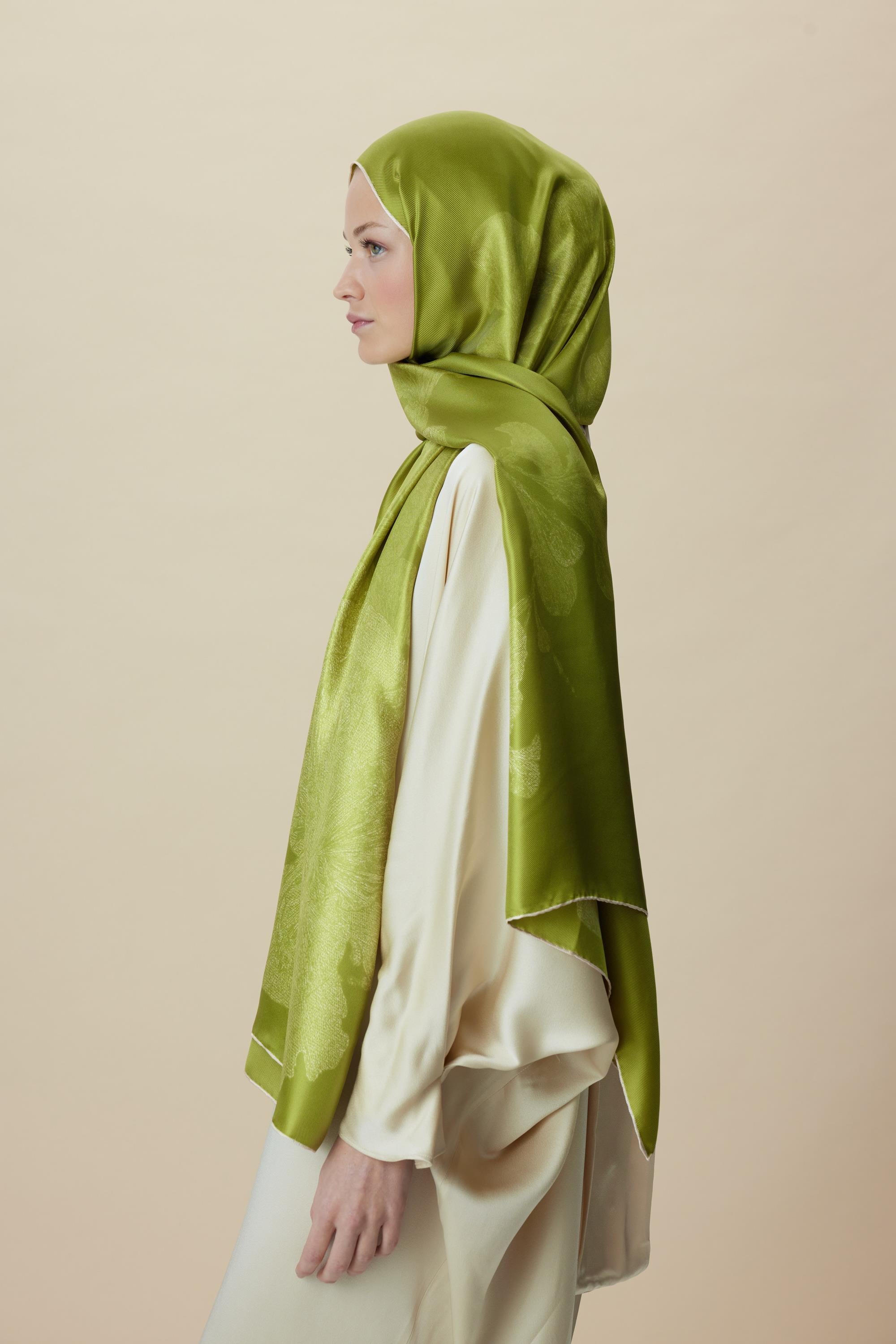 FARAH MULBERRY İPEK ŞAL 70*190 - ADAÇAYI