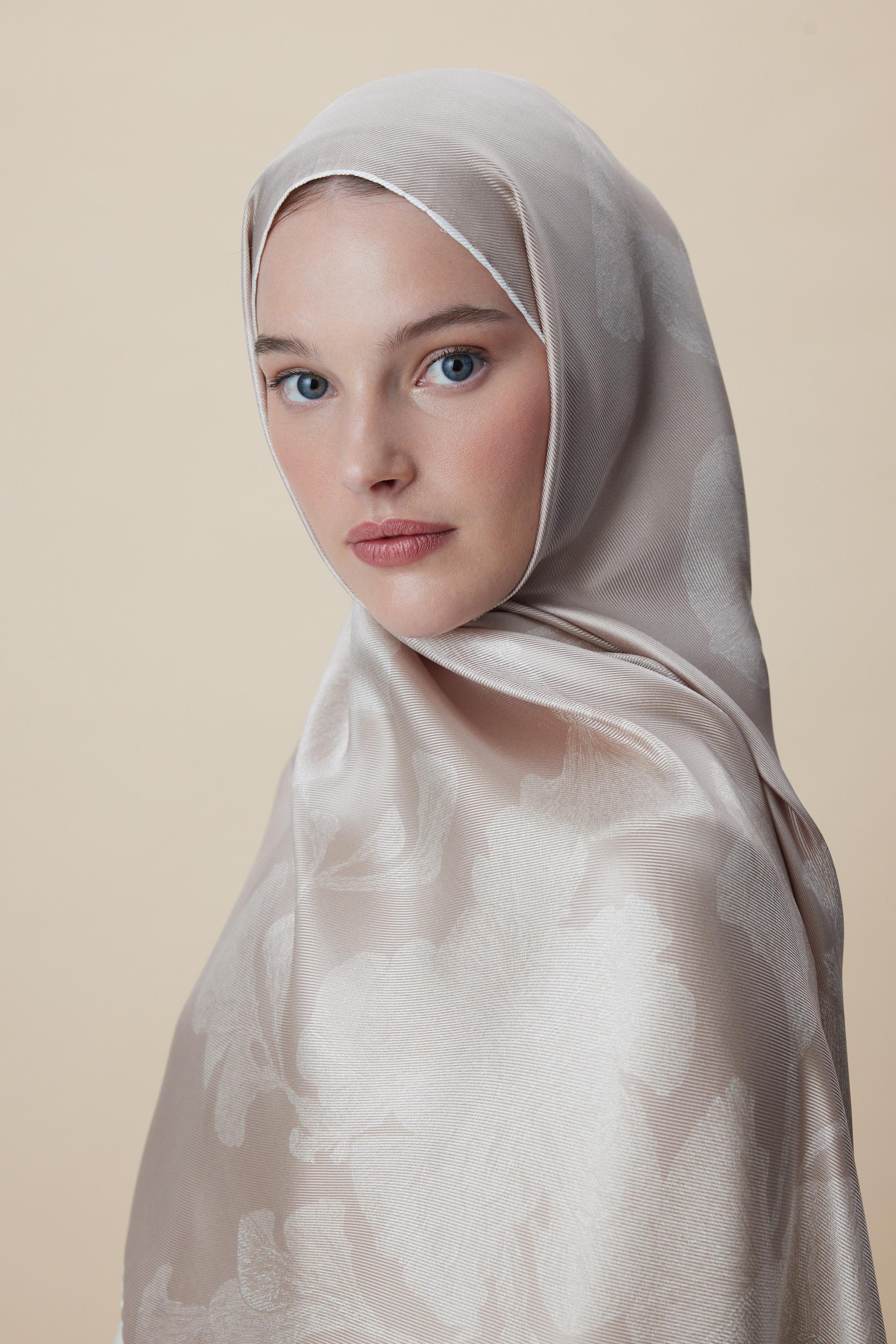 FARAH MULBERRY İPEK ŞAL 70*190 - VİZON