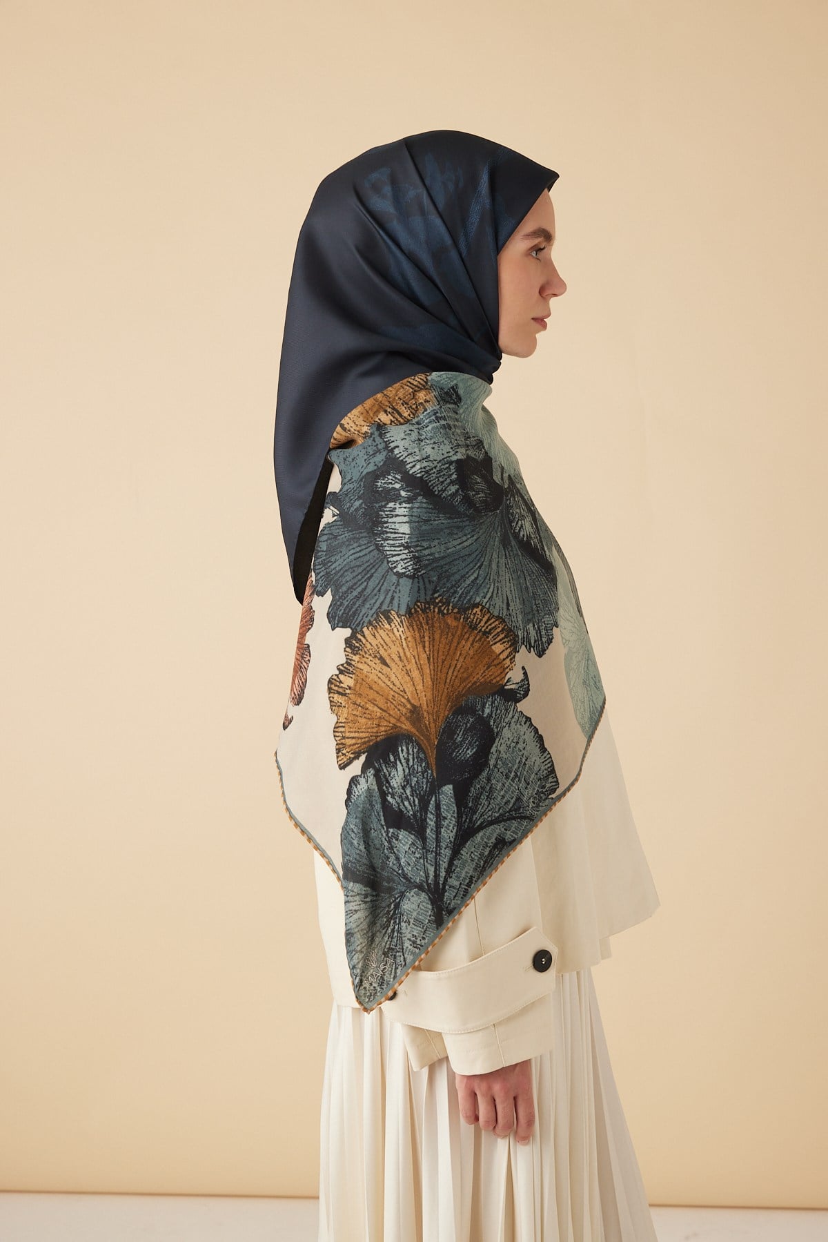 FERYA MULBERRY İPEK EŞARP 90*90 CM - LACİVERT