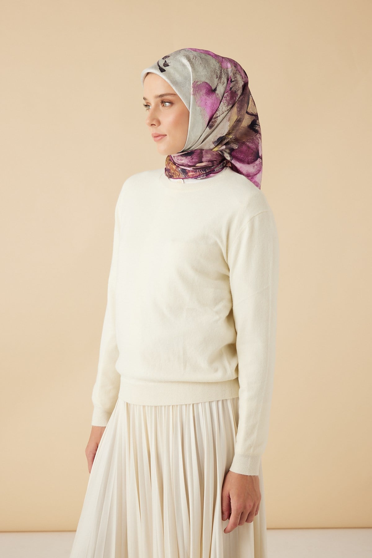 GELİNCİK TİVİL İPEK EŞARP 90*90 CM - FUŞYA