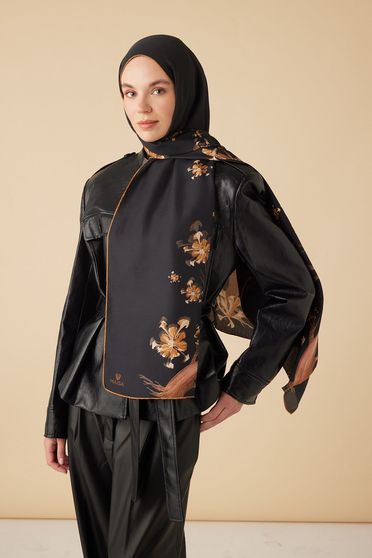 GEVHER PAMUK İPEK ŞAL 70*190 CM - GOLD SİYAH