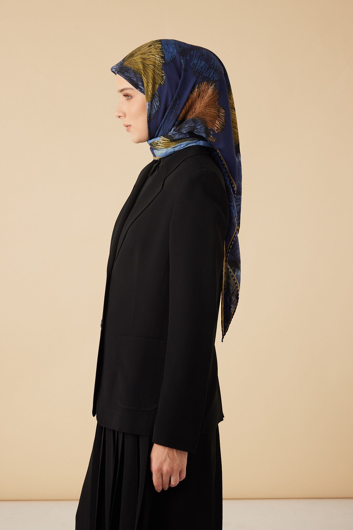 GİNKO YÜN ÜÇGEN ŞAL 140*140/2 CM - SARI LACİVERT