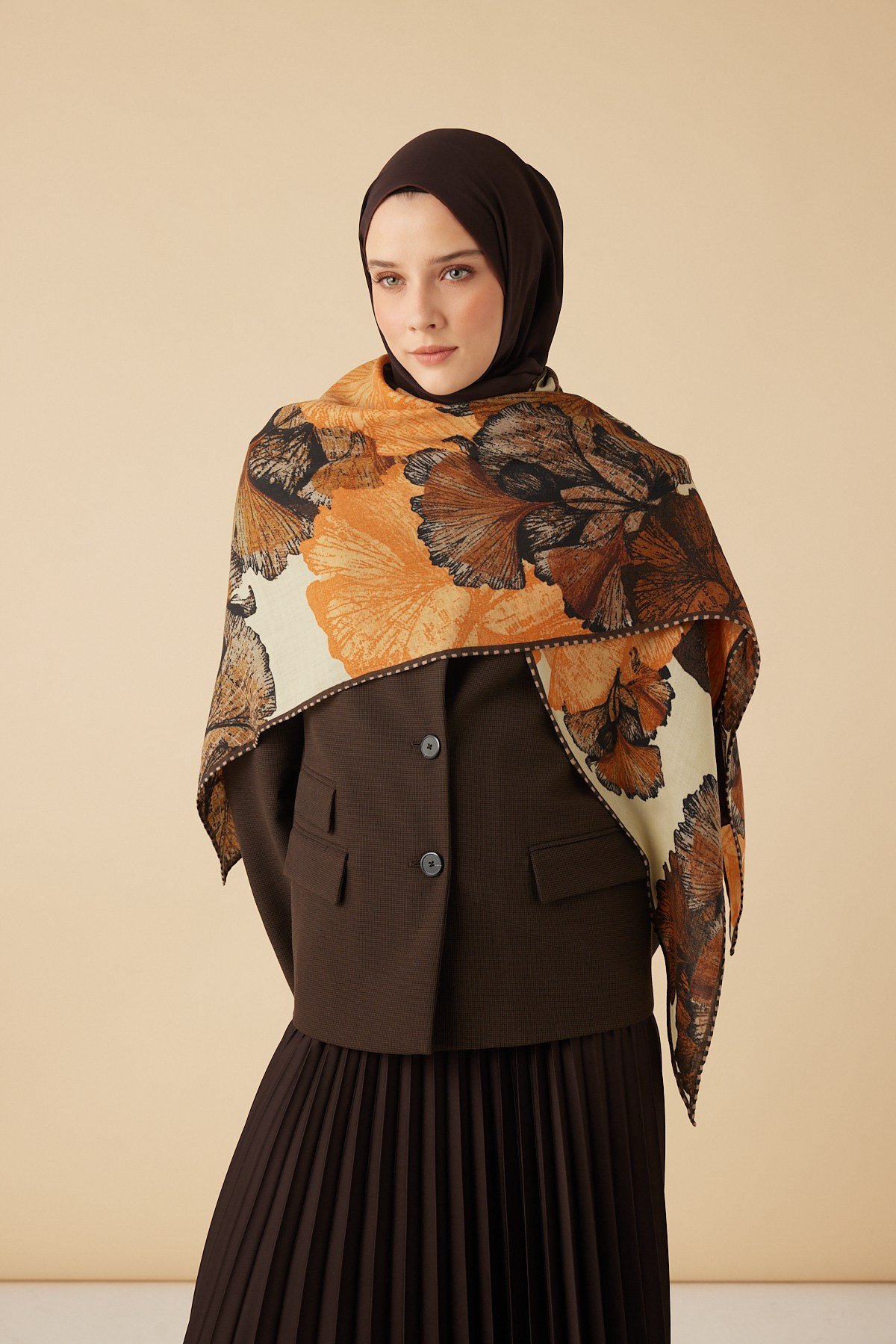 GİNKO YÜN ÜÇGEN ŞAL 140*140/2 CM - TABA