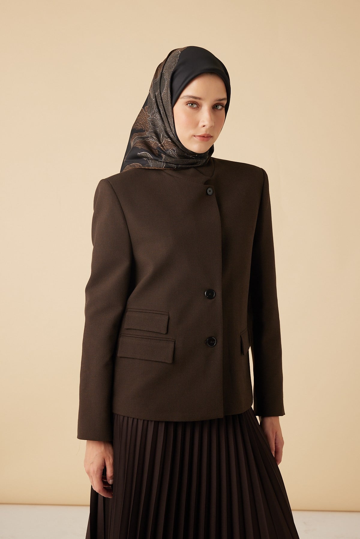 HALE TİVİL İPEK EŞARP 90*90 CM - KOYU KAHVERENGİ