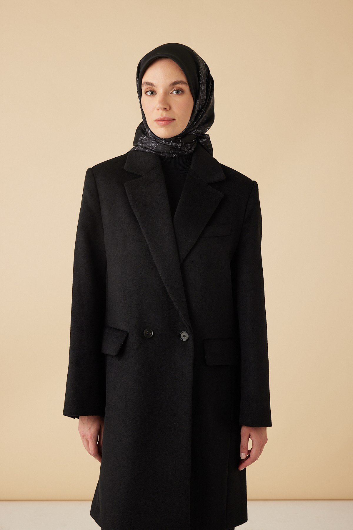 HALE TİVİL İPEK EŞARP 90*90 CM - SİYAH GRİ