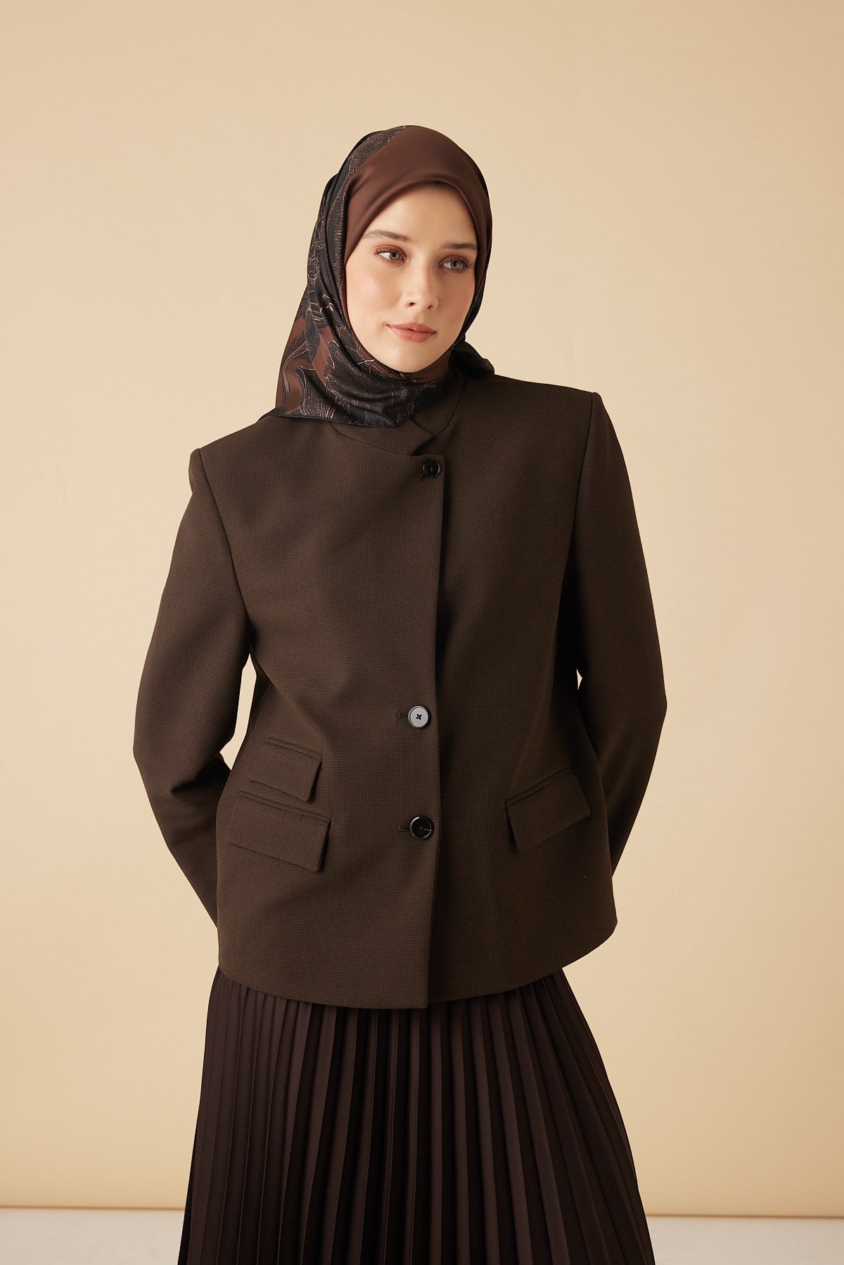HALE TİVİL İPEK EŞARP 90*90 CM - SİYAH TABA