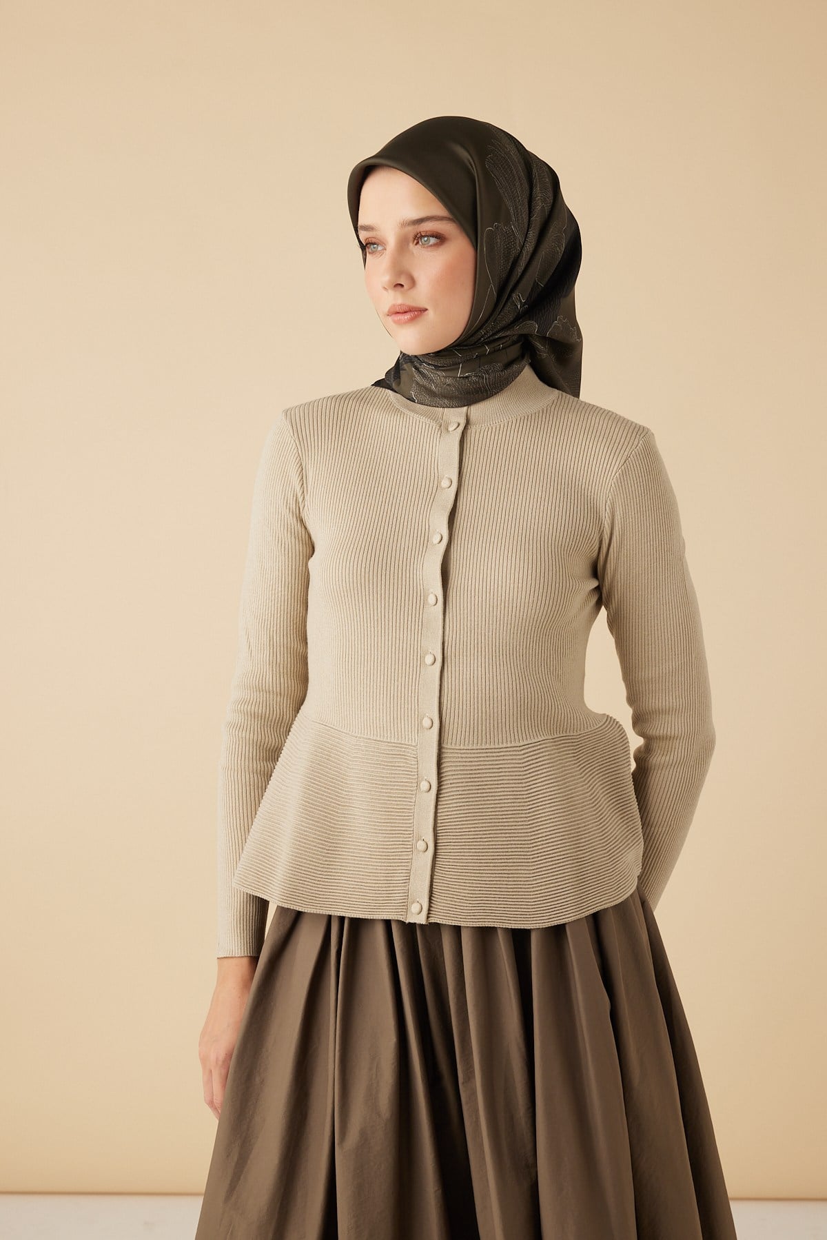 HALE TİVİL İPEK EŞARP 90*90 CM - ZEYTİN