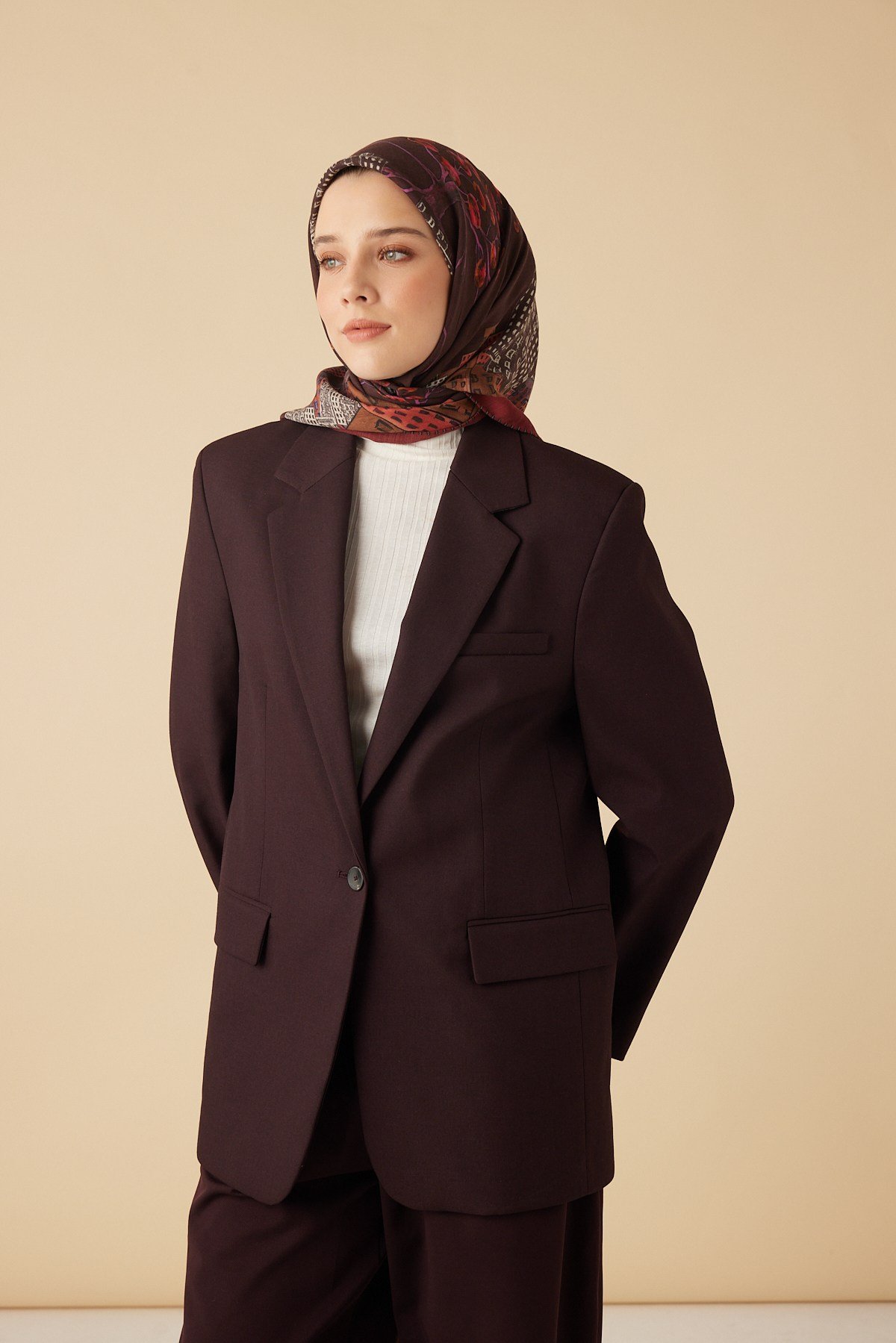 HAYAT YÜN ÜÇGEN ŞAL 140*140/2 CM - BORDO