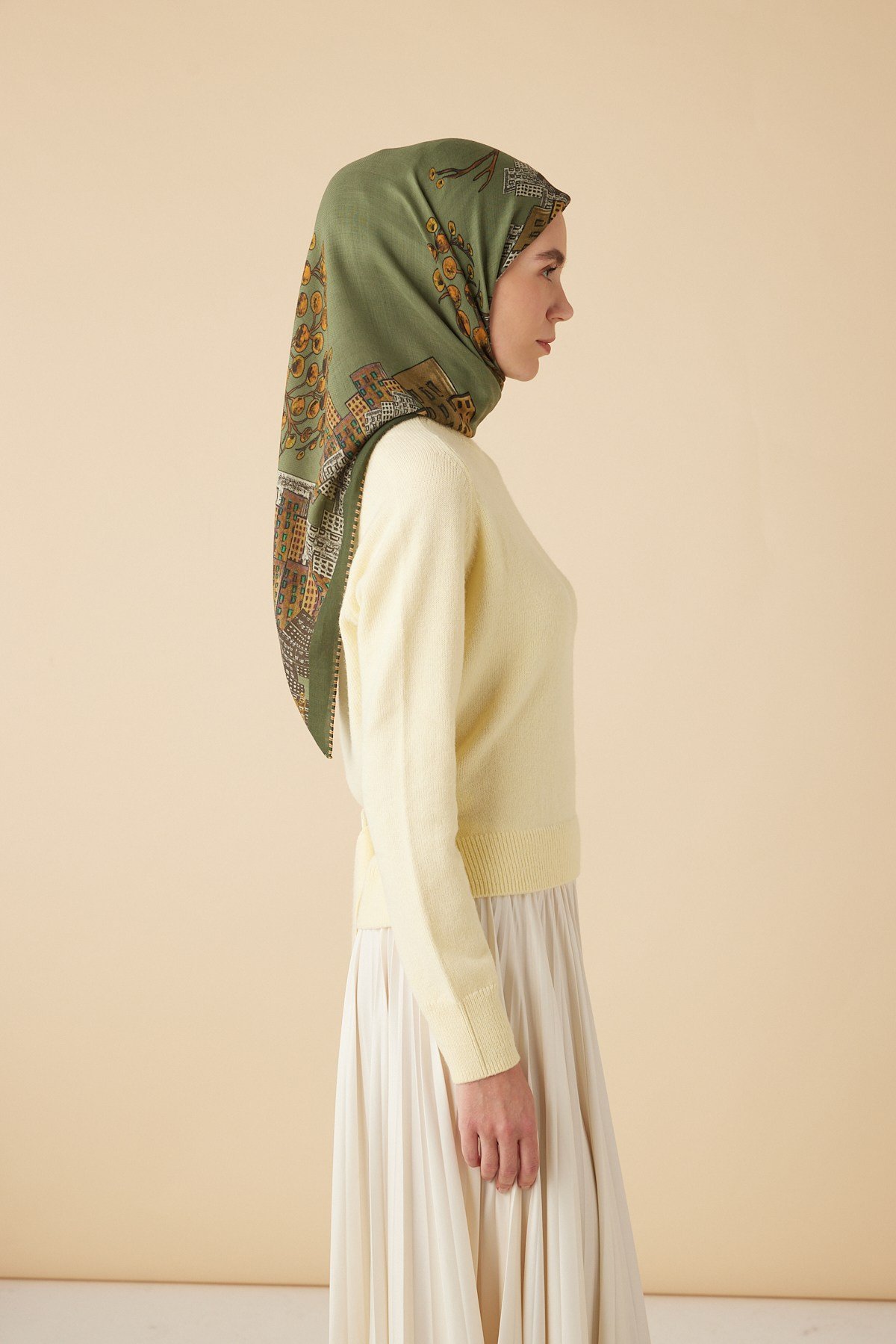 HAYAT YÜN ÜÇGEN ŞAL 140*140/2 CM - HAKİ