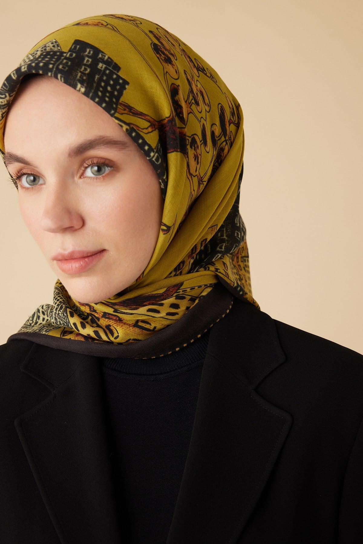 HAYAT YÜN ÜÇGEN ŞAL 140*140/2 CM - HARDAL
