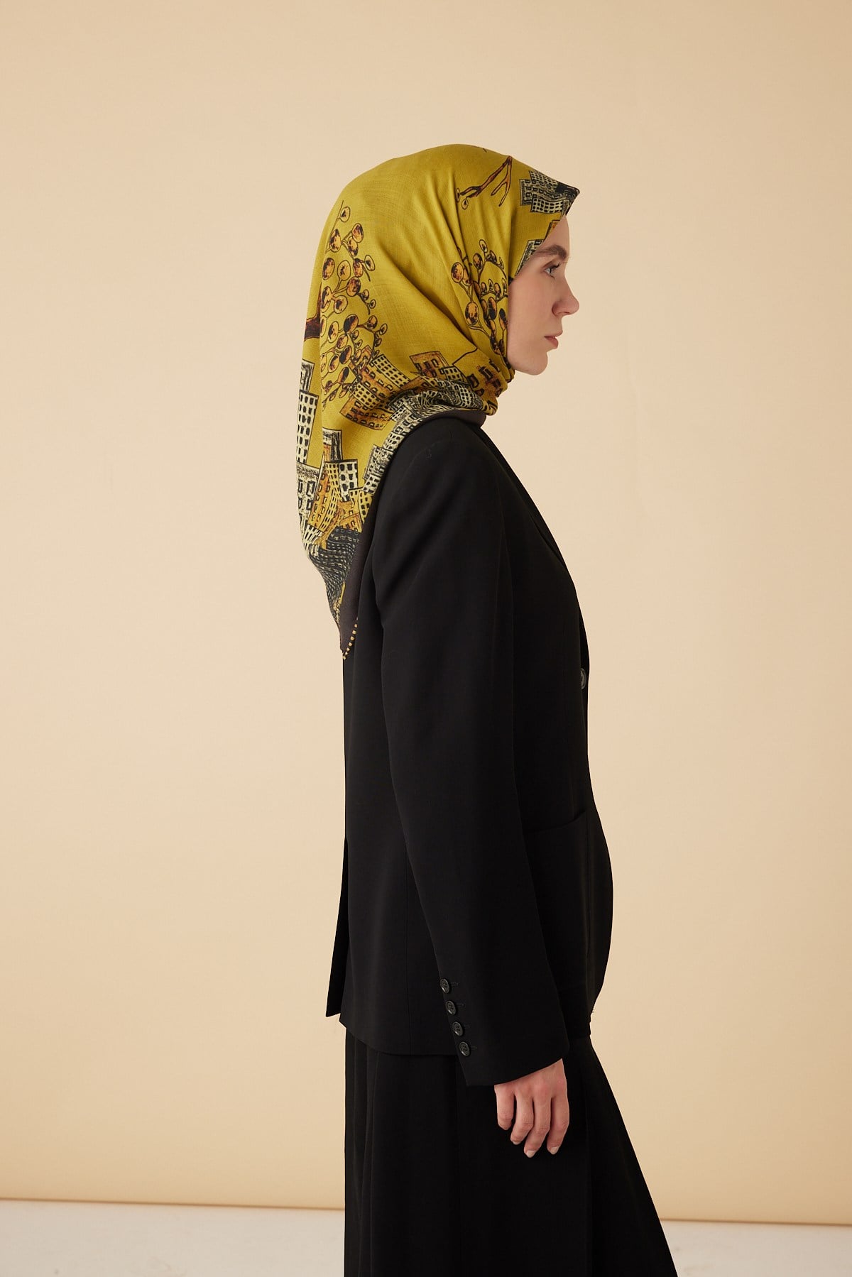 HAYAT YÜN ÜÇGEN ŞAL 140*140/2 CM - HARDAL