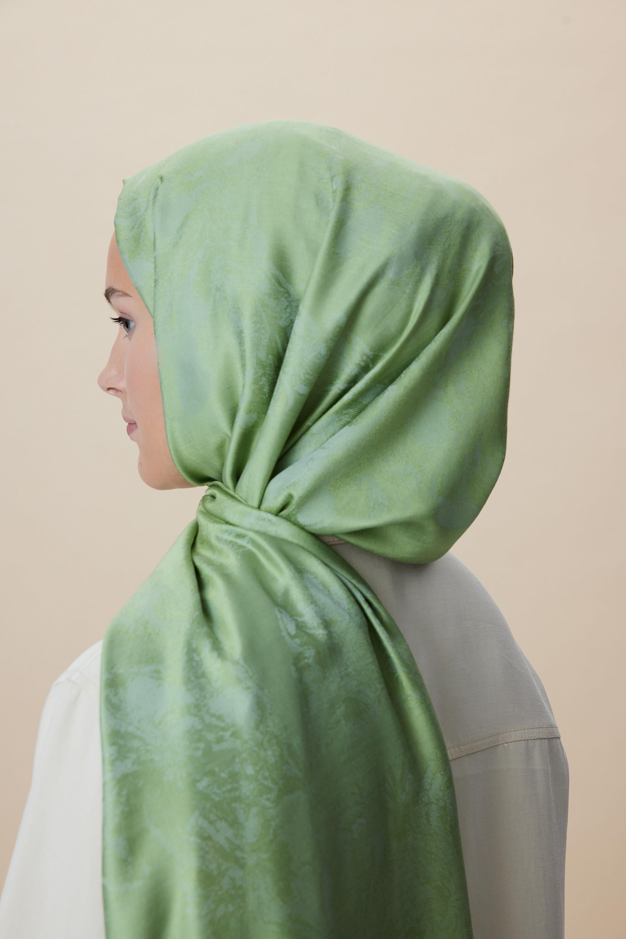 JADE MODAL İPEK JAKARLI ŞAL 70*200 CM - AÇIK YEŞİL