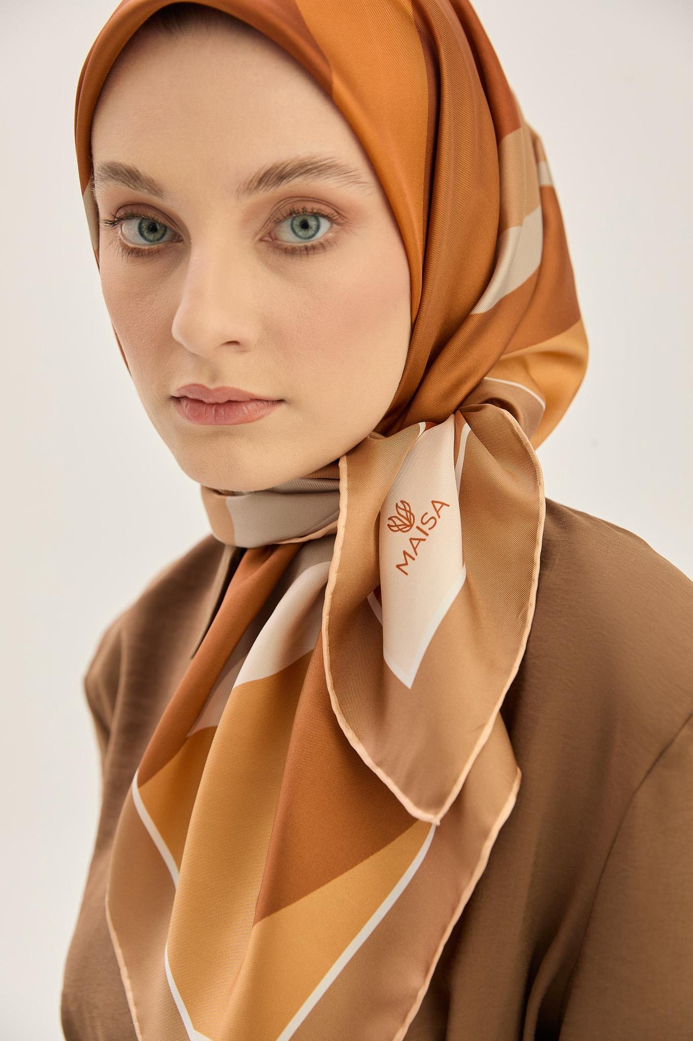 LALE TİVİL İPEK EŞARP 90*90 CM - CAMEL