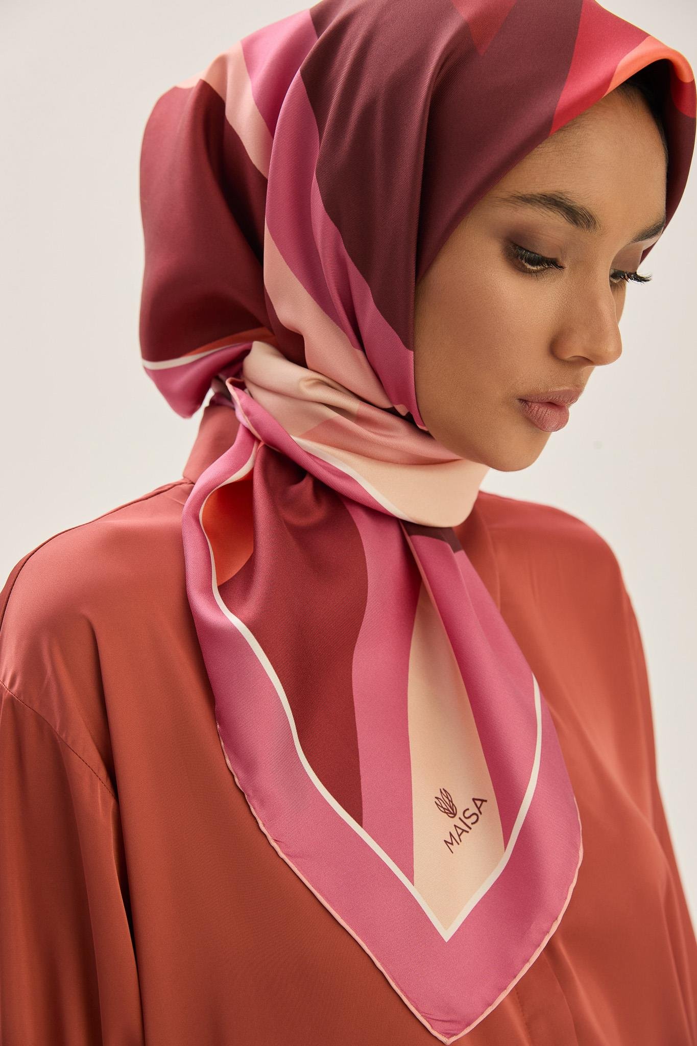 LALE TİVİL İPEK EŞARP 90*90 CM - GÜL KURUSU