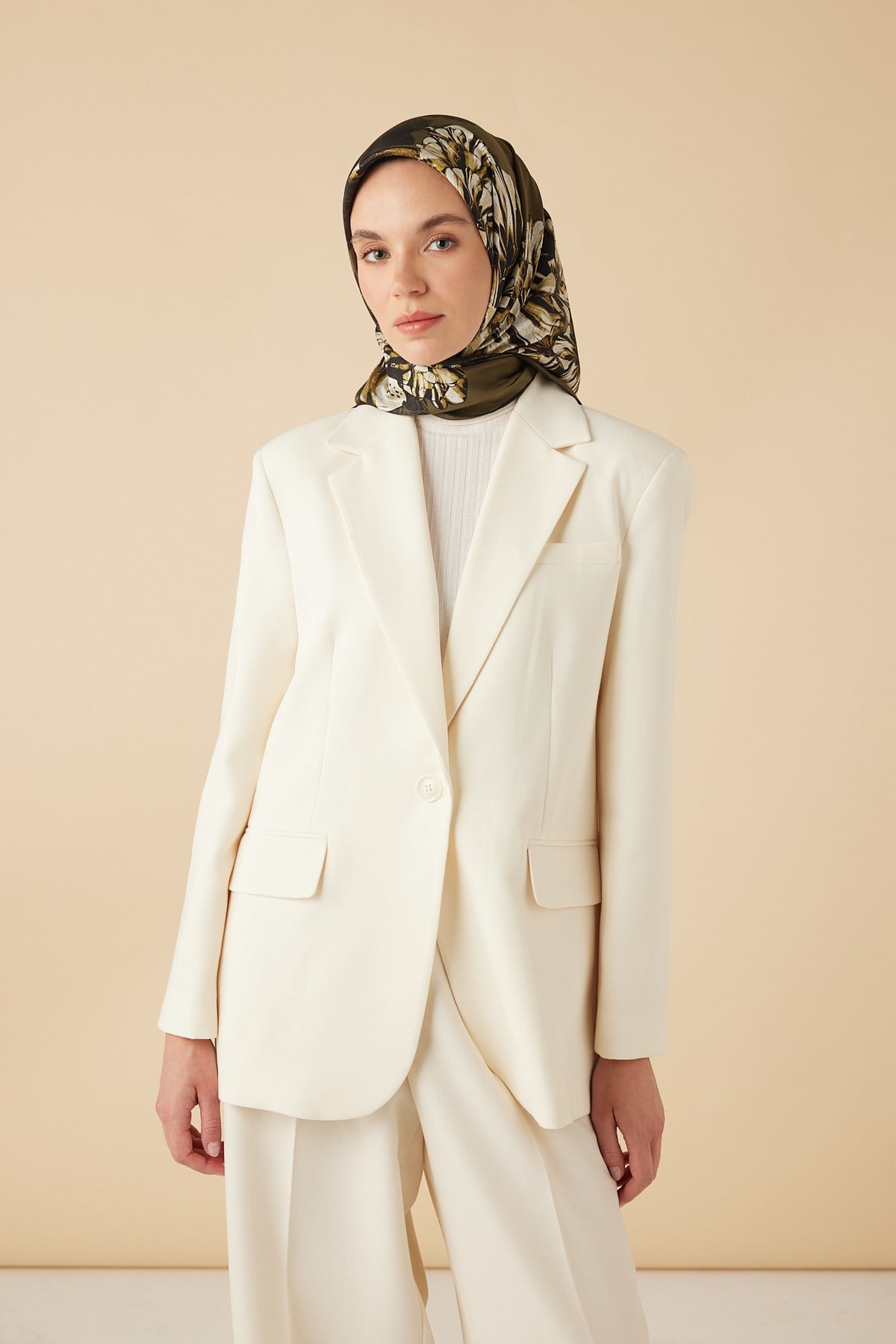NEŞVE TİVİL İPEK EŞARP 90*90 CM - HAKİ