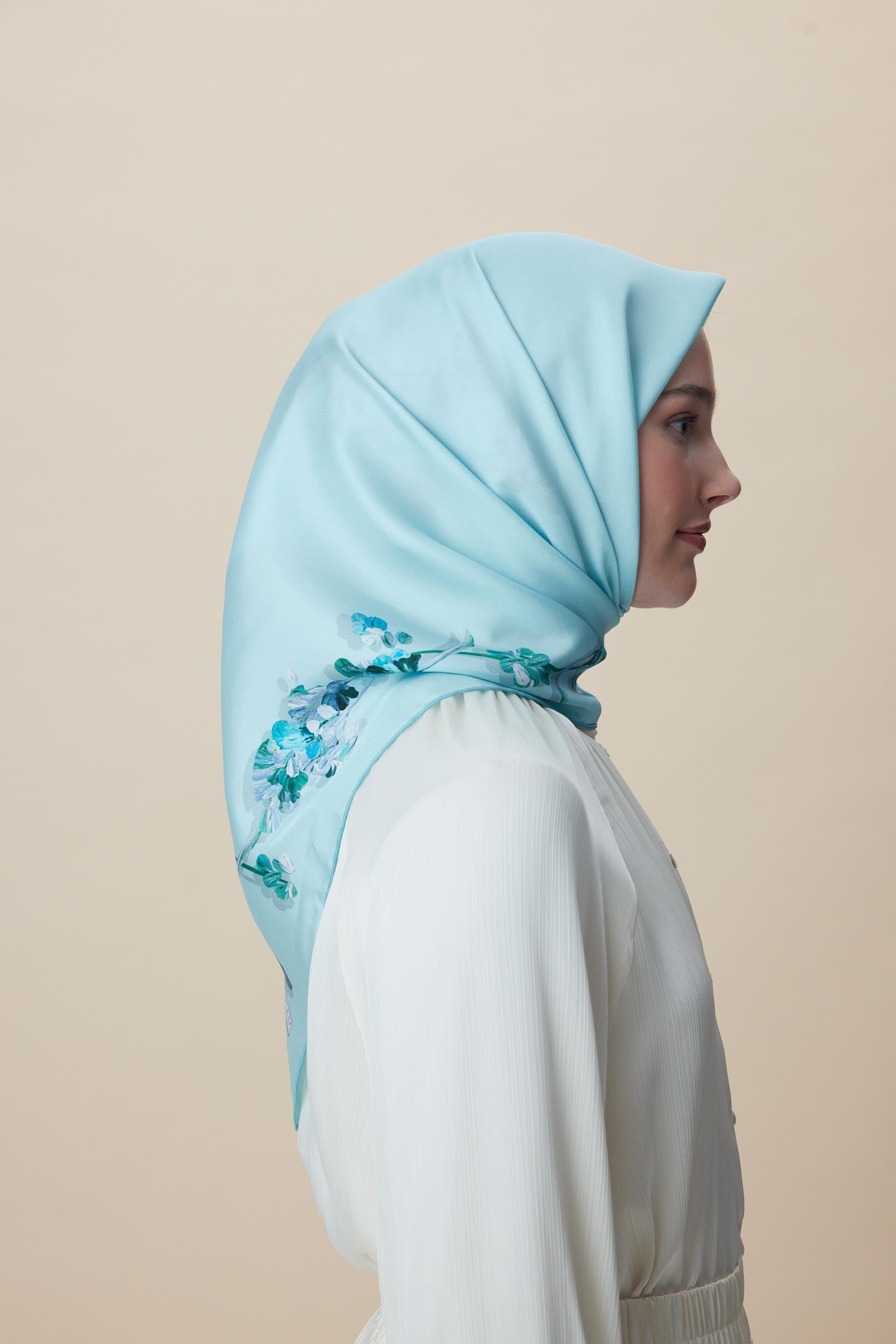 NEVA ÇİFT TARAFLI TİVİL İPEK EŞARP 90*90 CM - AÇIK MAVİ