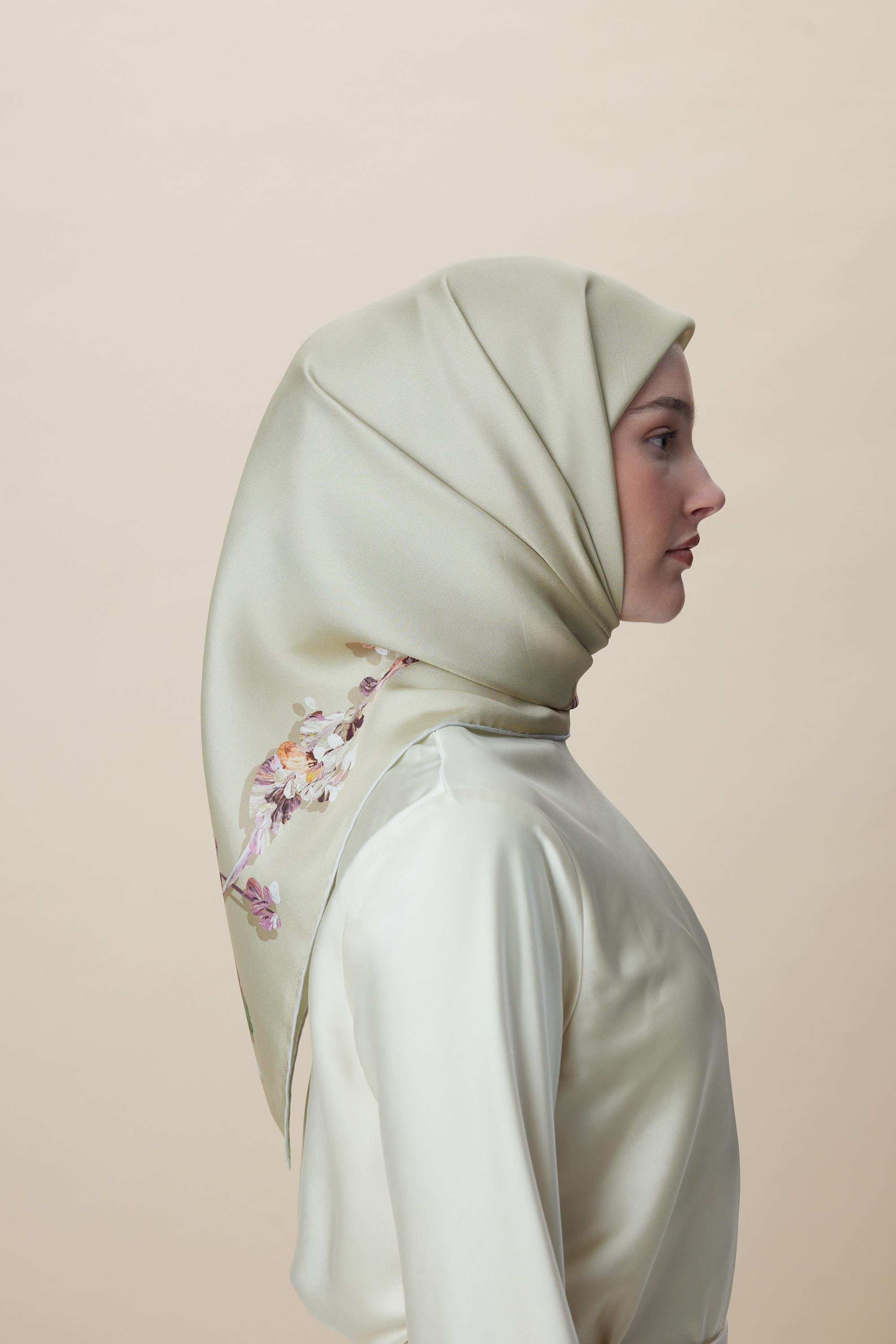 NEVA ÇİFT TARAFLI TİVİL İPEK EŞARP 90*90 CM - KREM