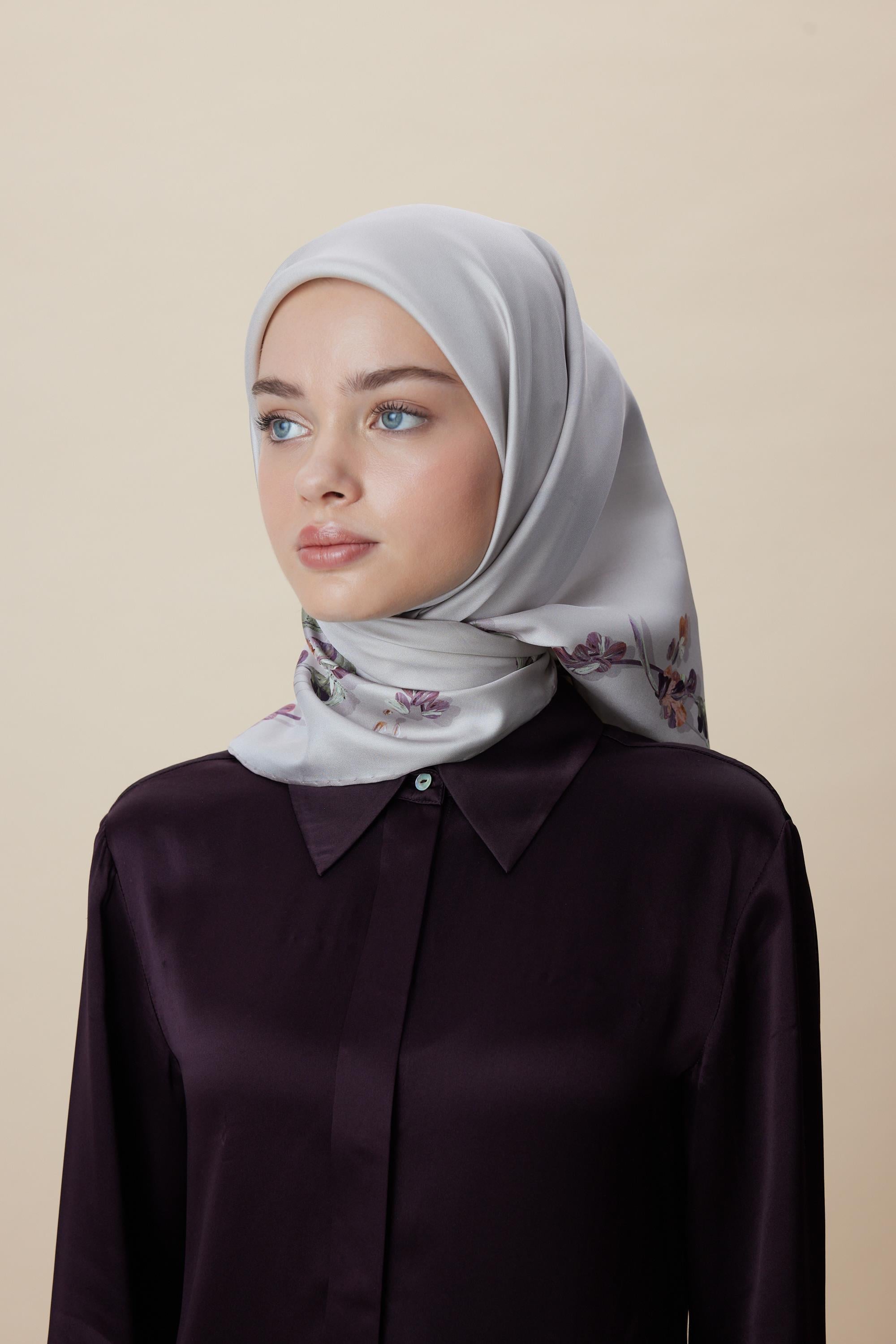 NEVA ÇİFT TARAFLI TİVİL İPEK EŞARP 90*90 CM - KREM PUDRA PEMBE