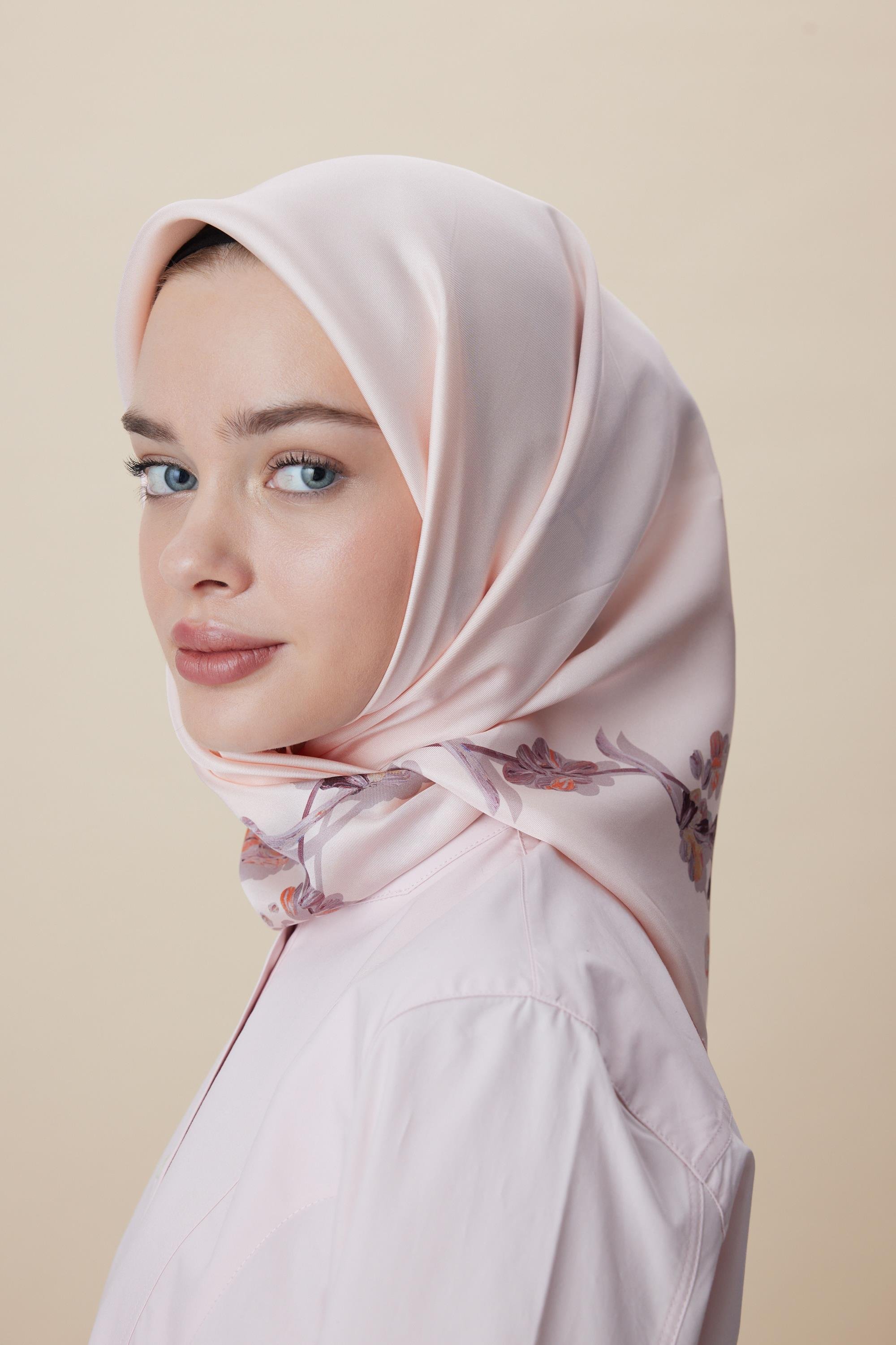 NEVA ÇİFT TARAFLI TİVİL İPEK EŞARP 90*90 CM - PEMBE