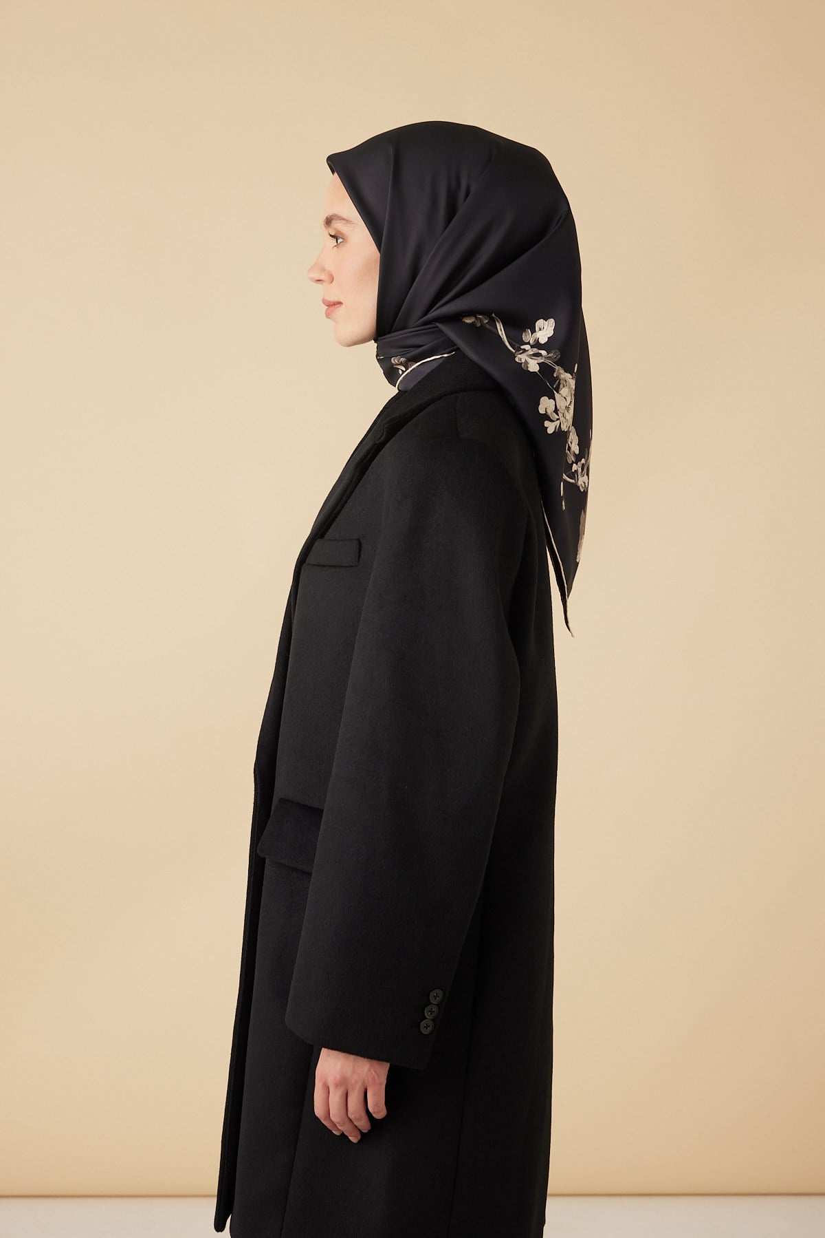NEVA TİVİL İPEK EŞARP 90*90 CM - SİYAH BEJ