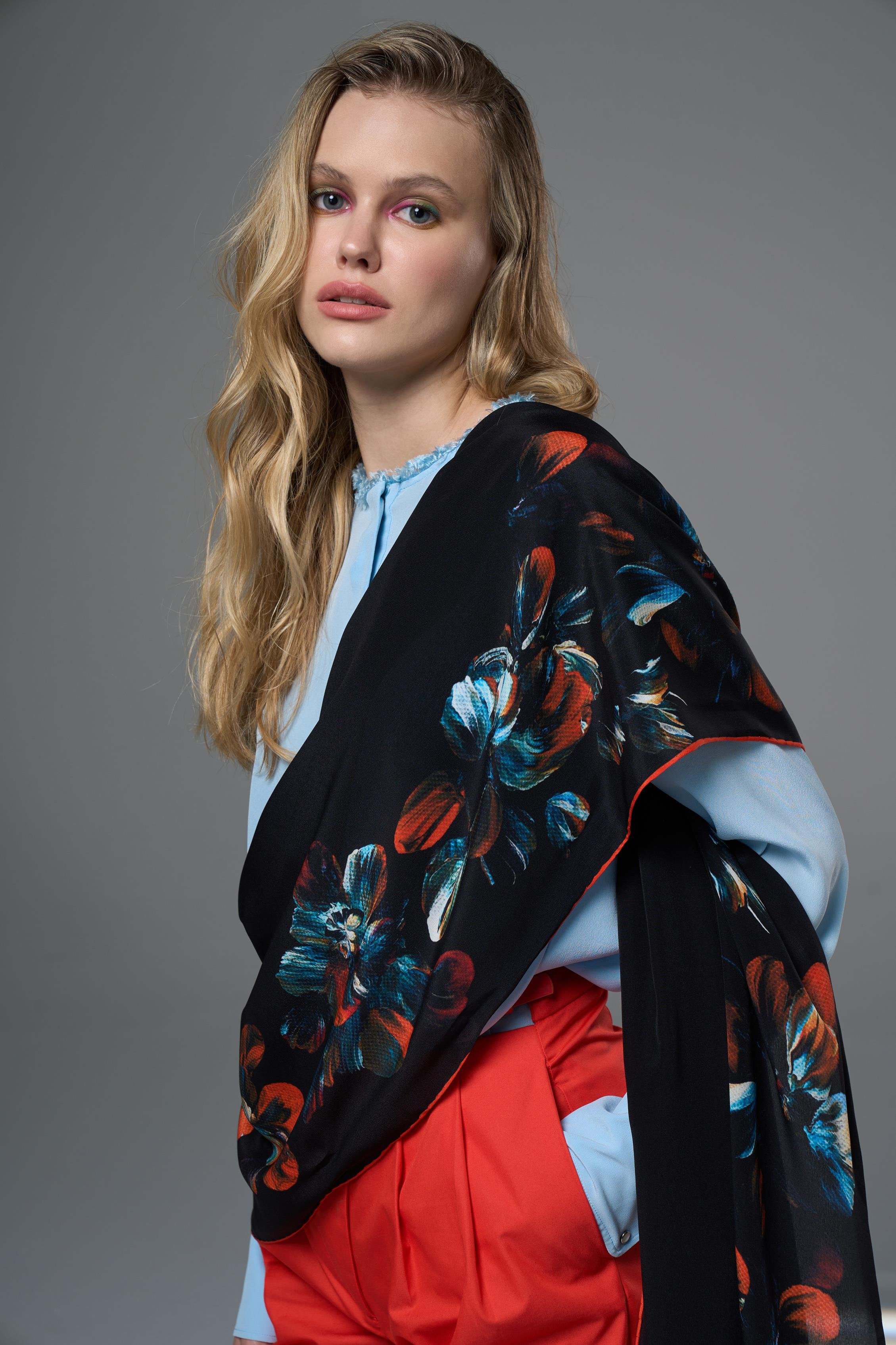 PİLLA KREP İPEK ŞAL 70*190  - SİYAH