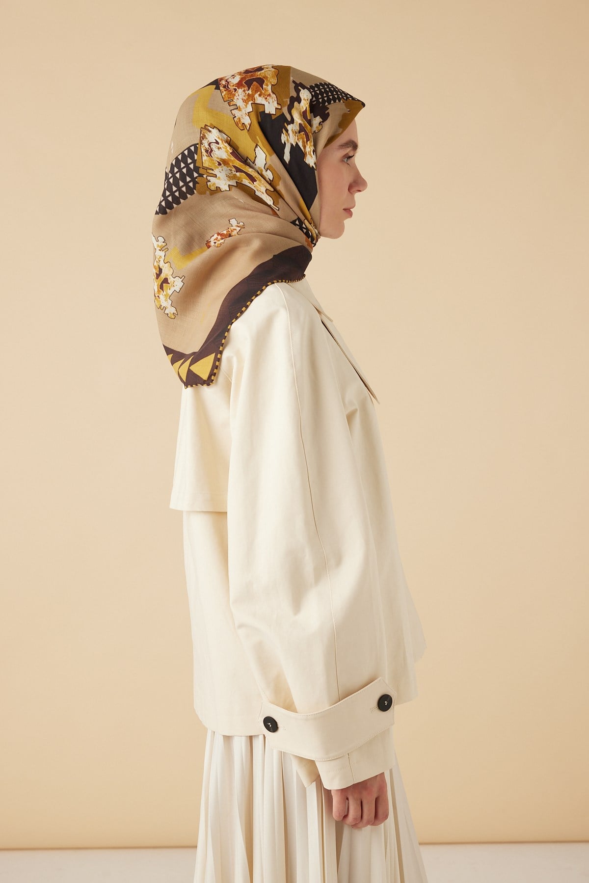 REHA YÜN ÜÇGEN ŞAL 140*140/2 CM - CAMEL